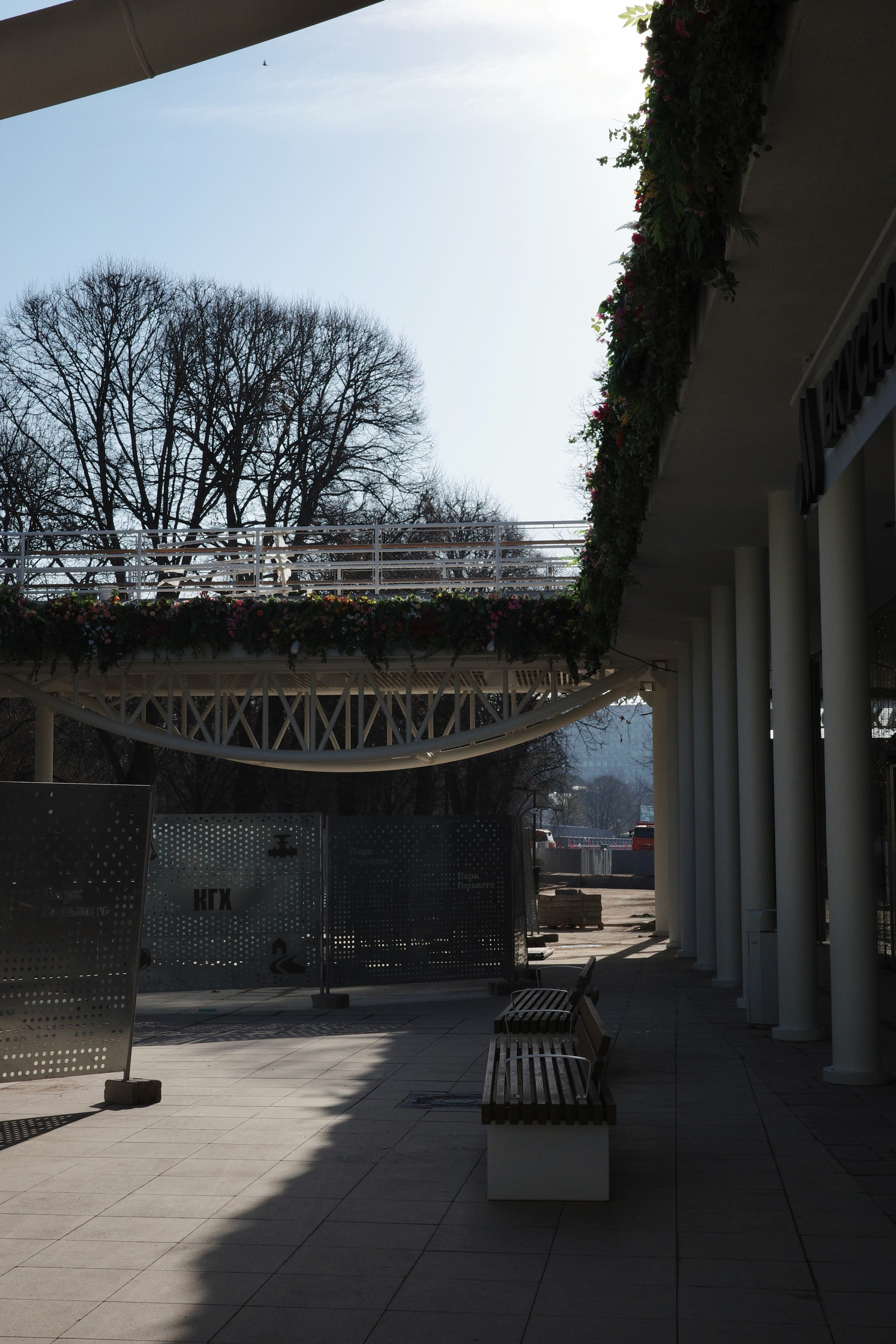 Новая Пушкинская набережная парка Горького 2026: 33 фото до скорого открытия. Проект «Фотокладовка»: блог уличной фотографии в формате street photo