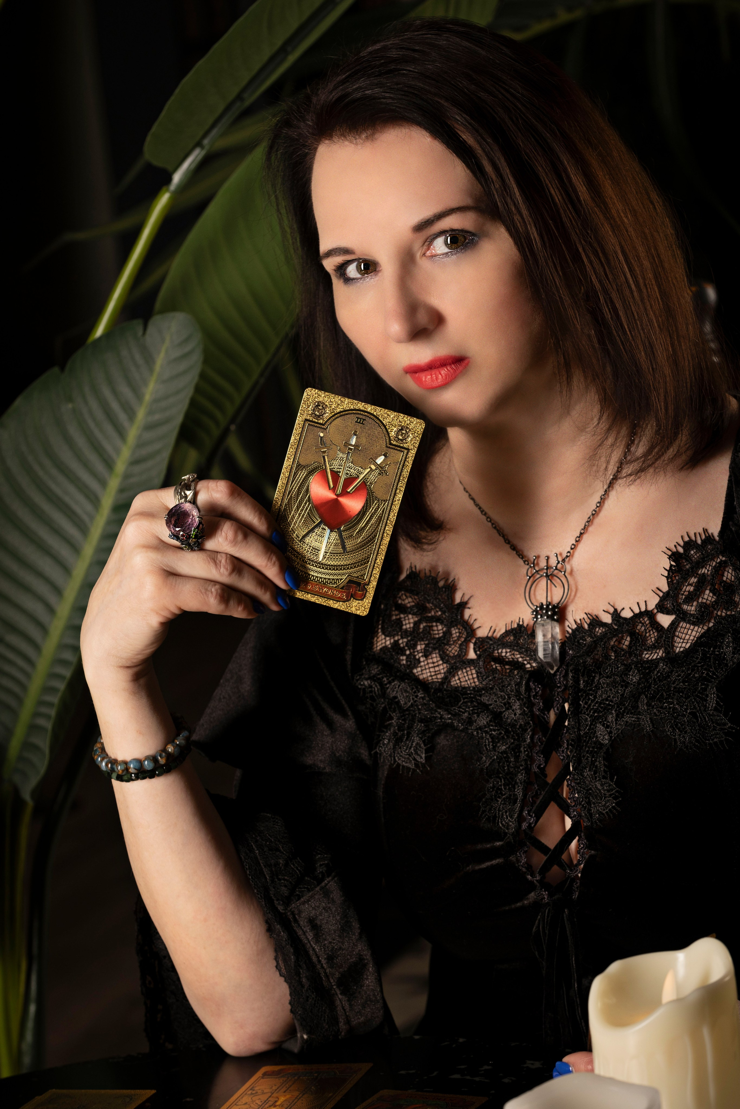 Fine art фотосессия в образе ведьмы в Москве под ключ