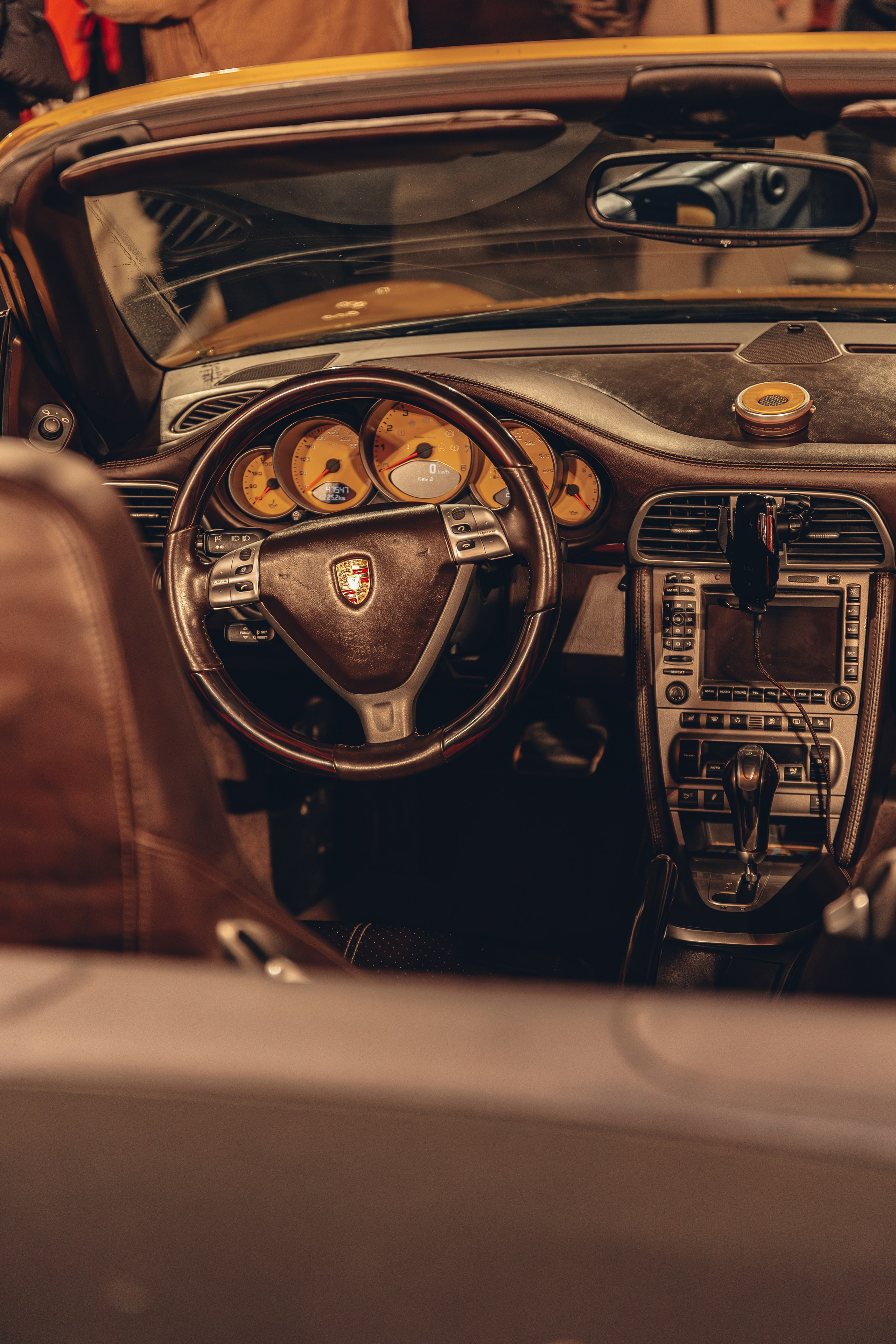 Салон Порше кабриолет