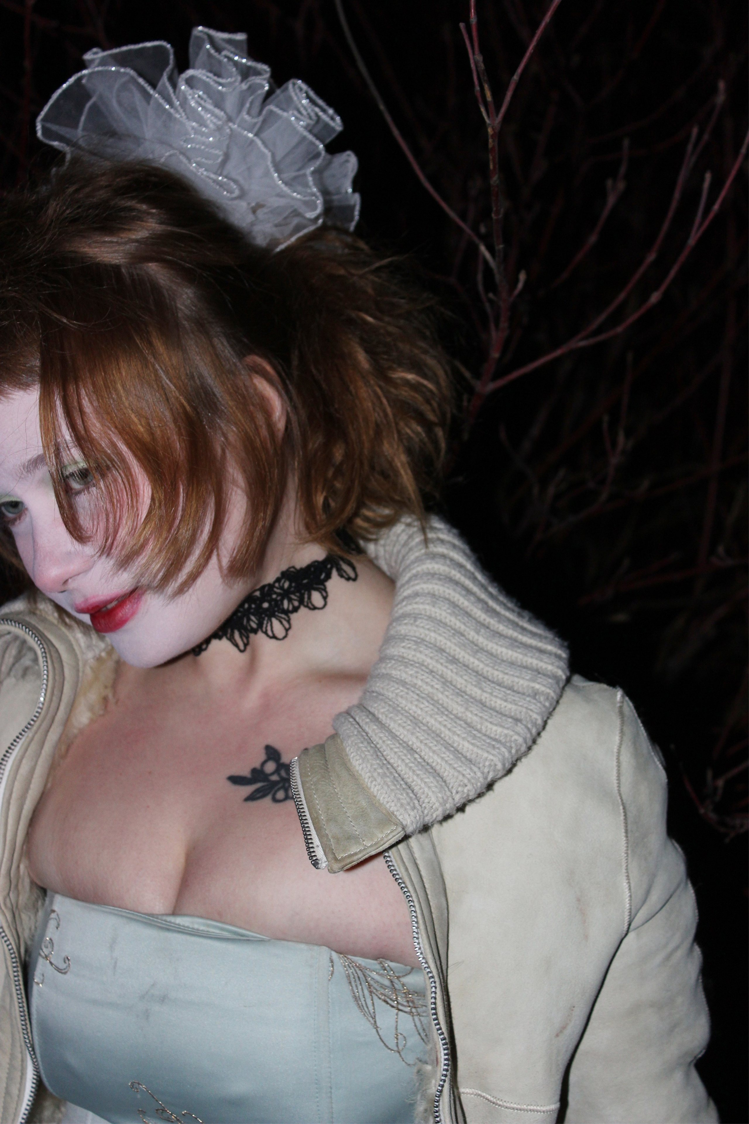 Лиза Паутова «g1rl.exe». Самоорганизация Низина