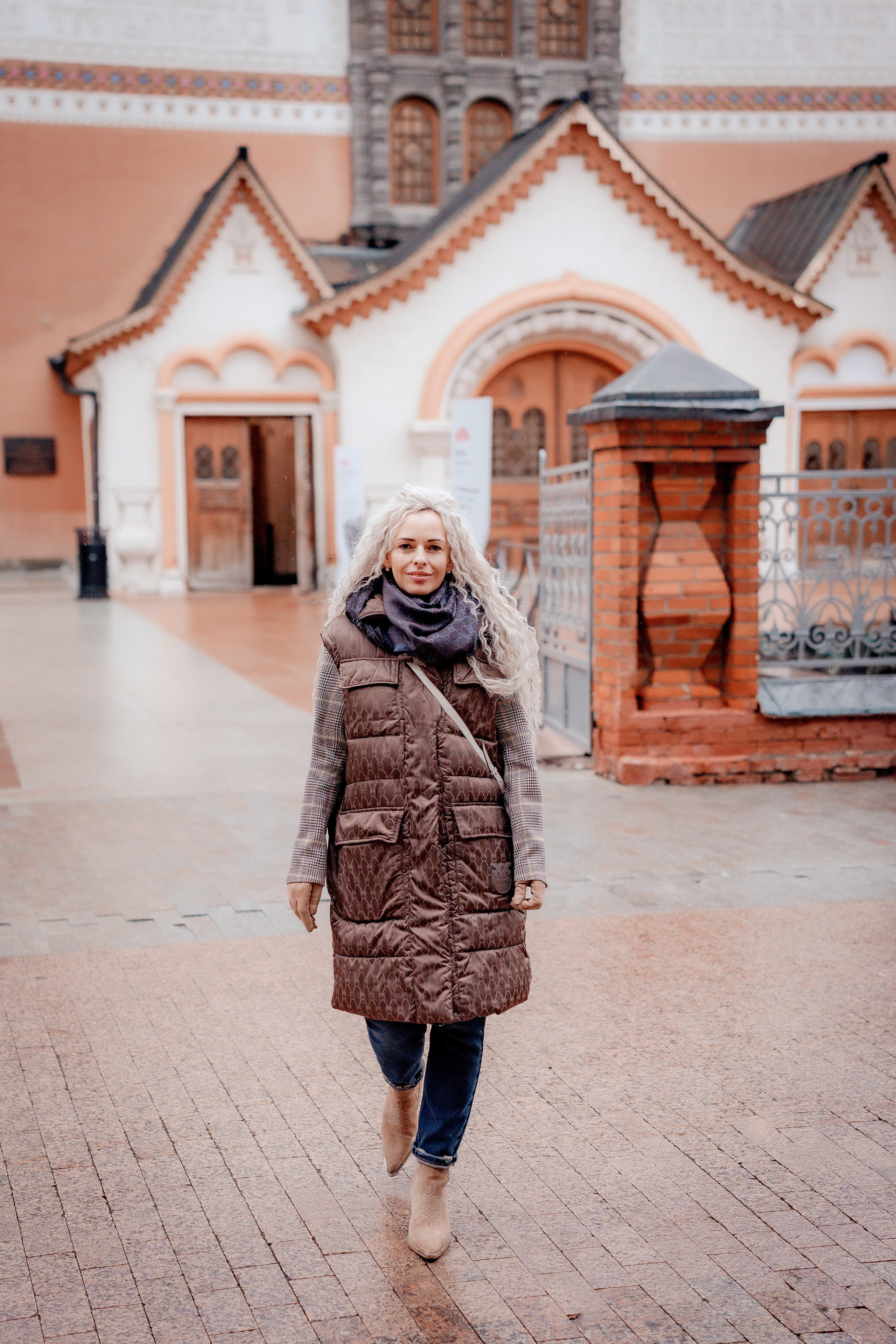 Марина и Третьяковская галерея. Портретный и семейный фотограф в Москве/Видное