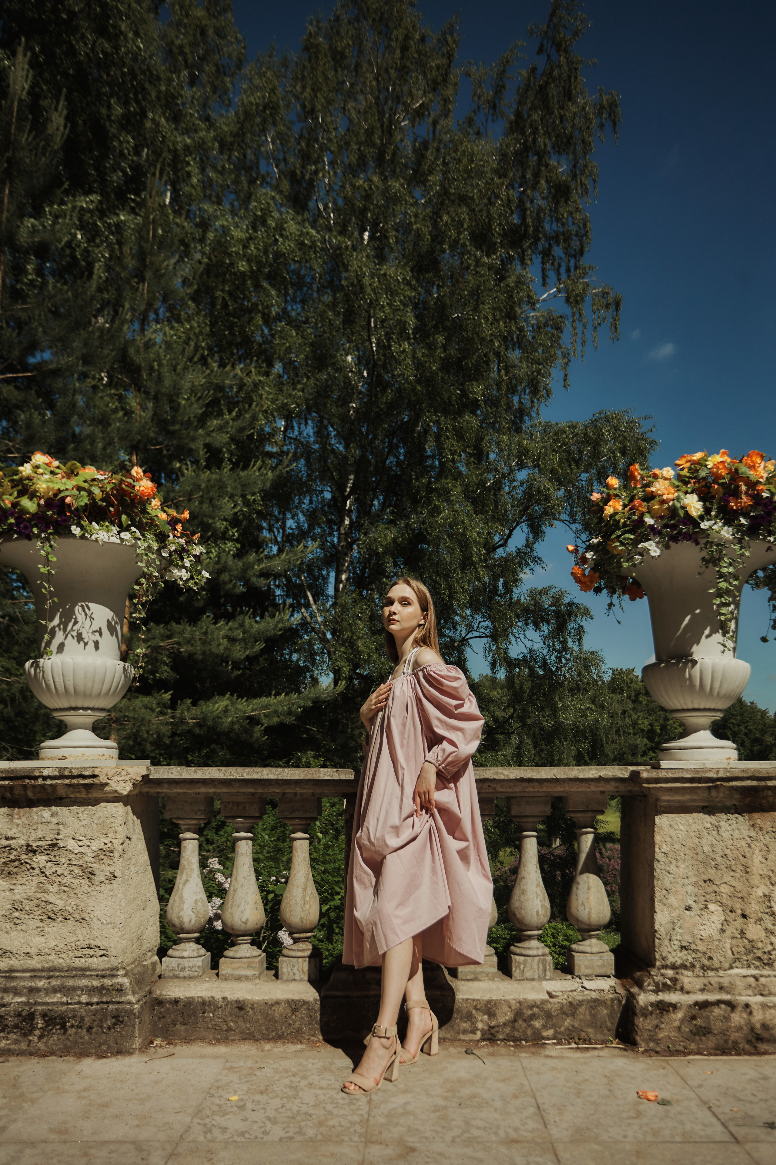 Портретная съёмка СИНИОКО в Павловске с Надеждой из ARLETTE MANAGEMENT. Одежда из Санкт-Петербурга СИНИОКО