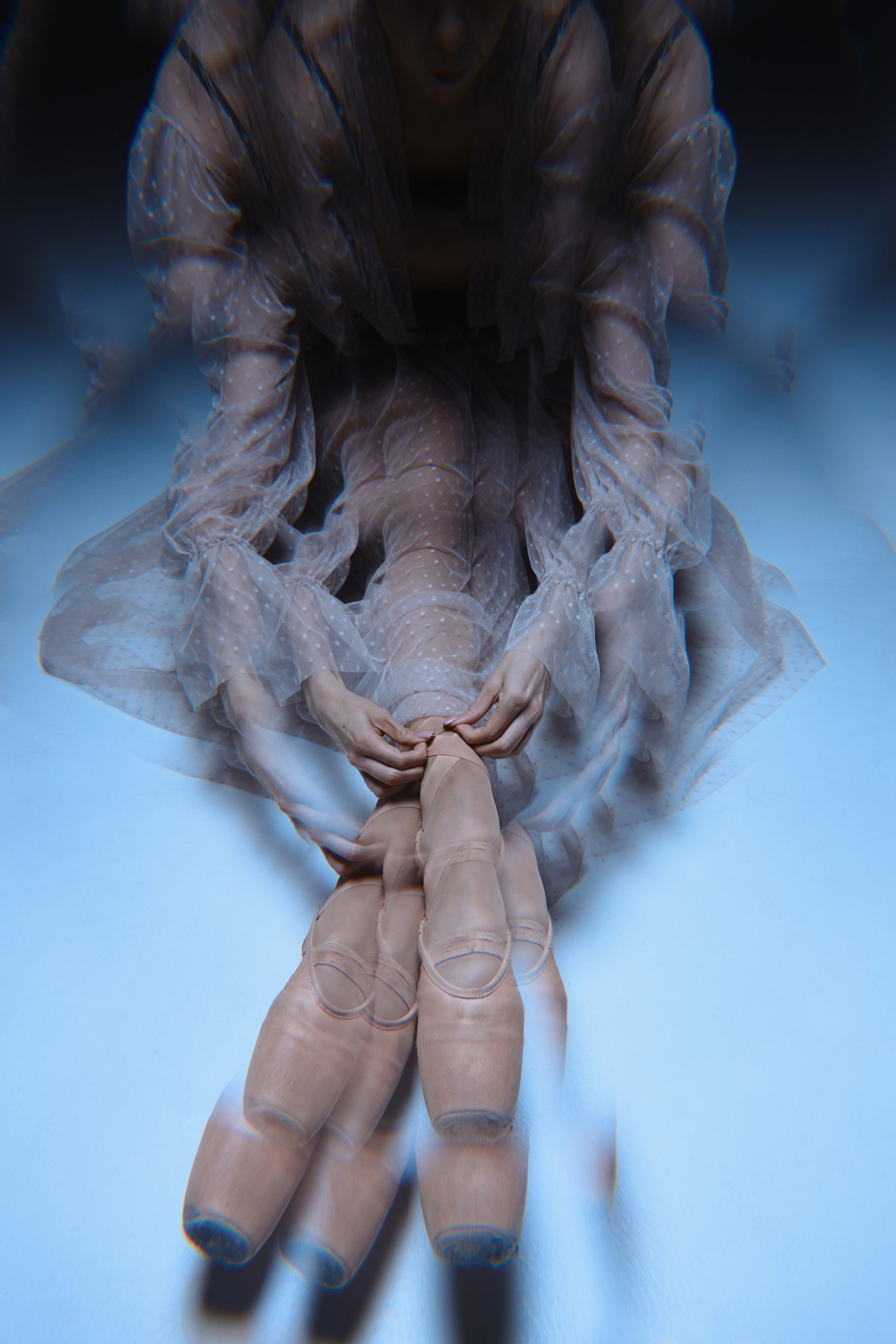 Фотосессия в образе балерины в платье сетка СИНИОКО. Одежда из Санкт-Петербурга СИНИОКО