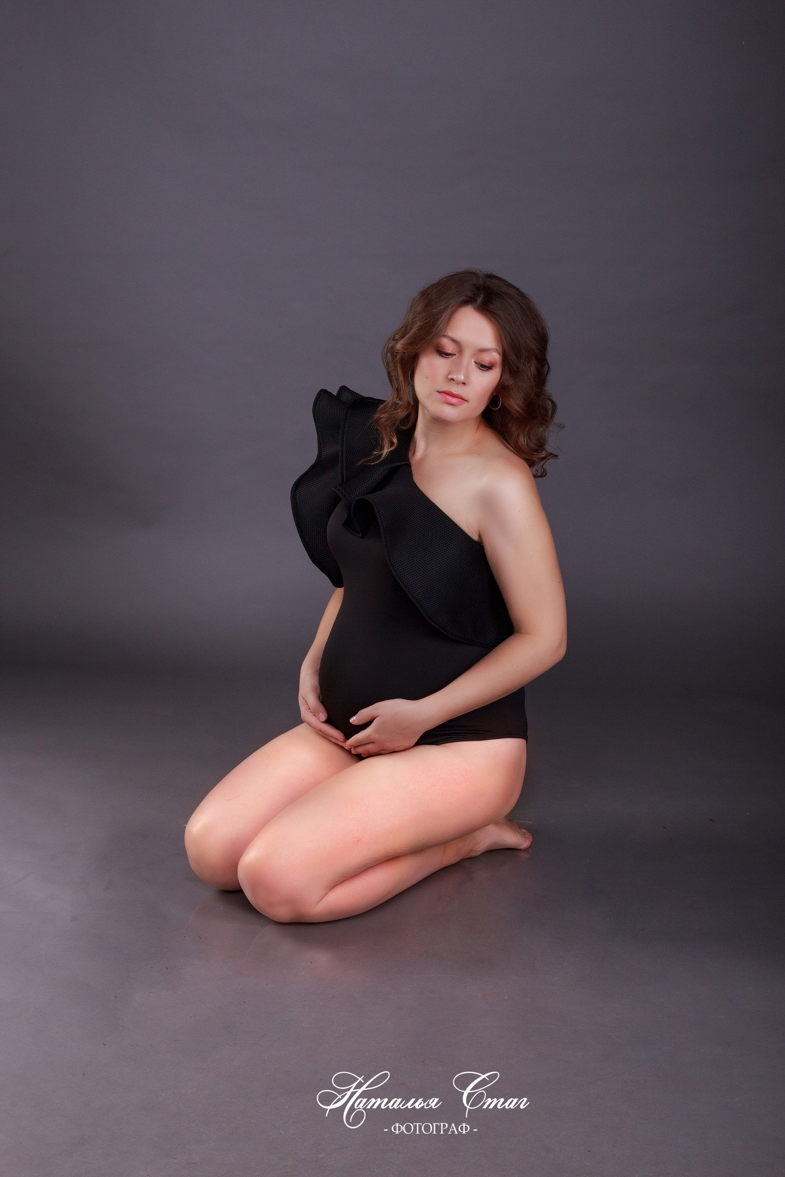Фотограф беременных в Омске. В ожидании чуда. Фотограф Наталья Стаг в Омске. Фотографирую в разных стилях в разных студиях, а так же в школах и садах. Печатаю выпускные фотоальбомы
