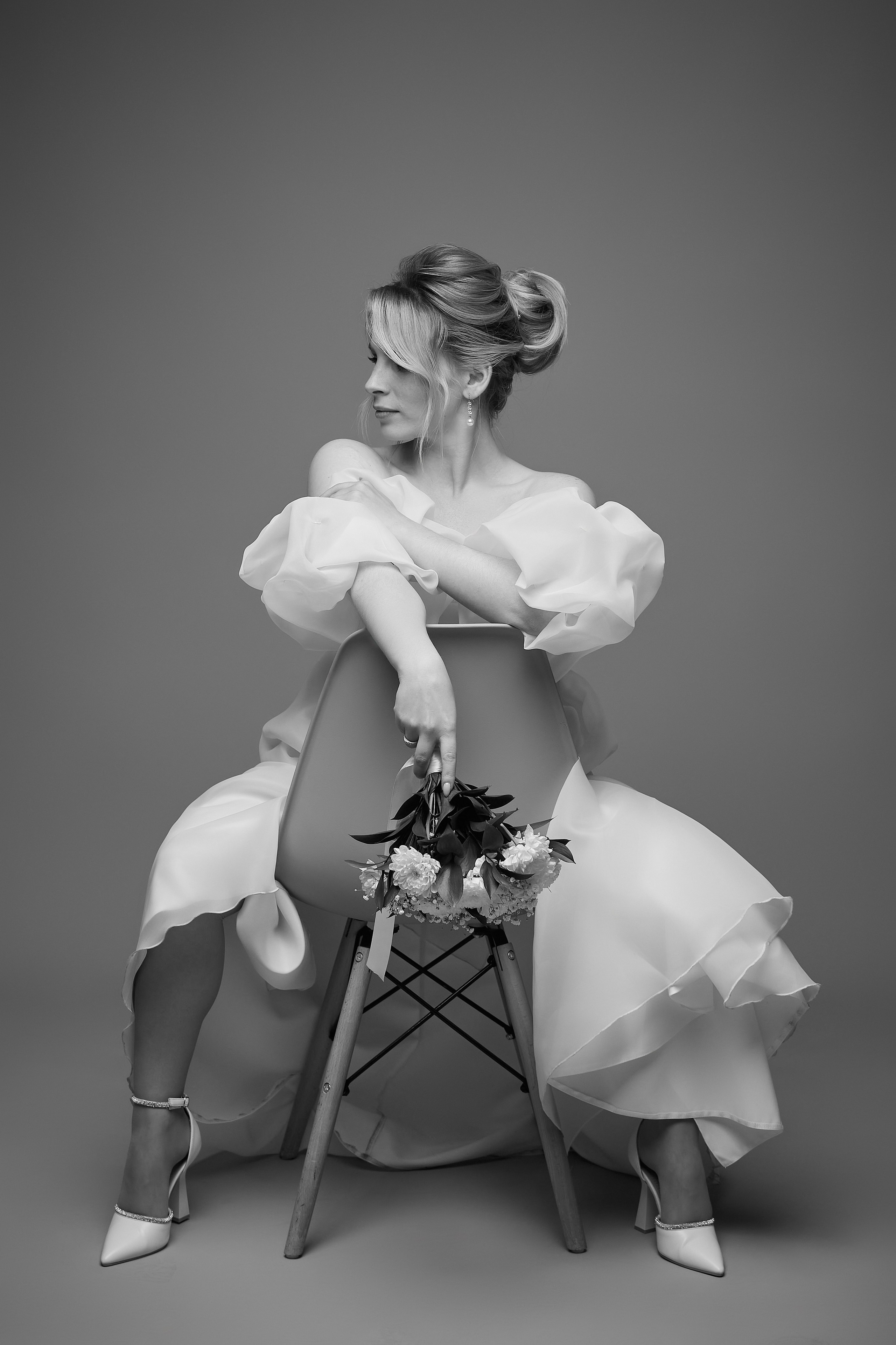 Свадебный фотограф Сызрань: съемка невесты в студии