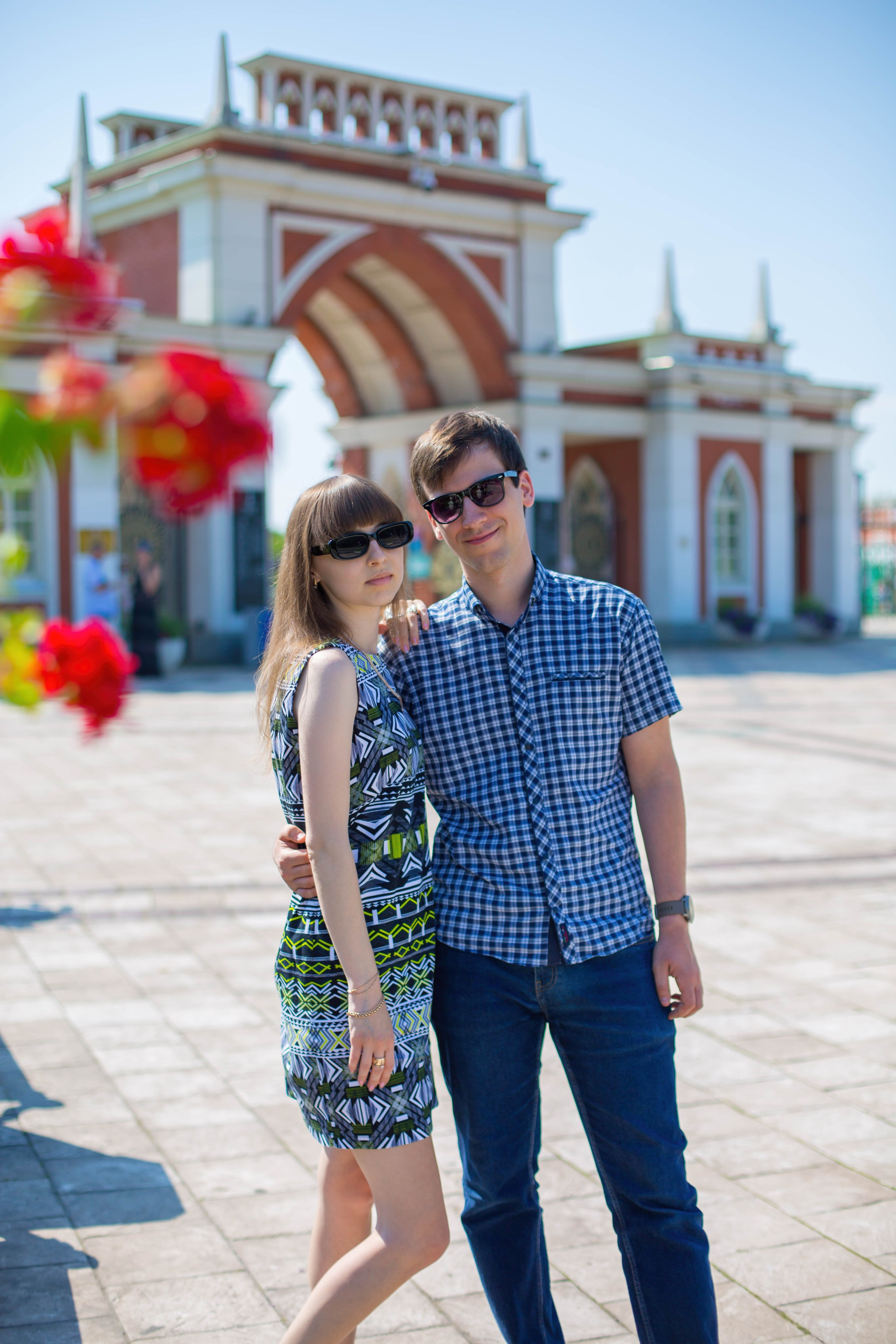 Фотосессия перед свадьбой в стиле "лав стори" в парке Царицыно в Москве