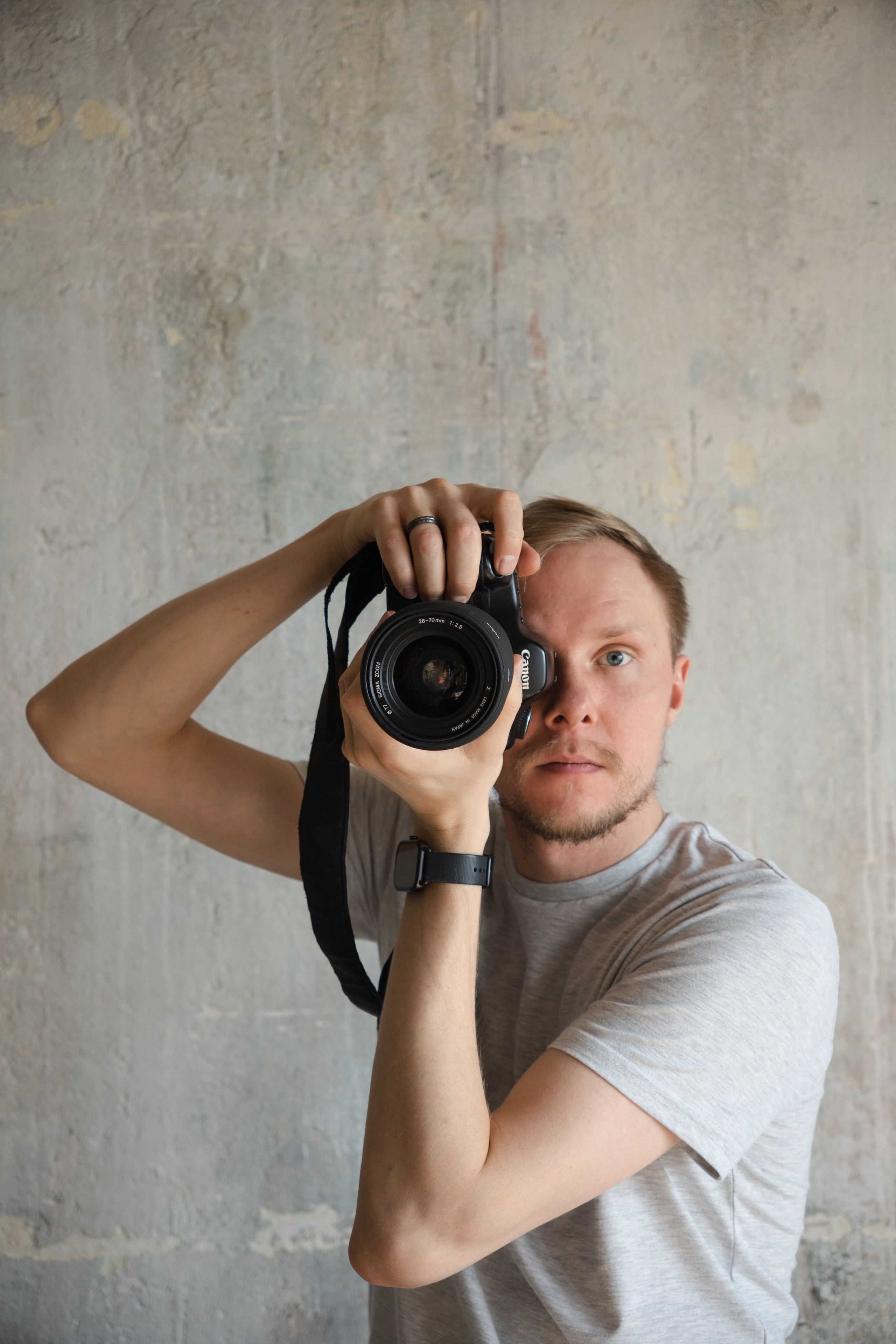 Заказать фотосъемку. Портретный фотограф в Москве и Московской области Максим Волков