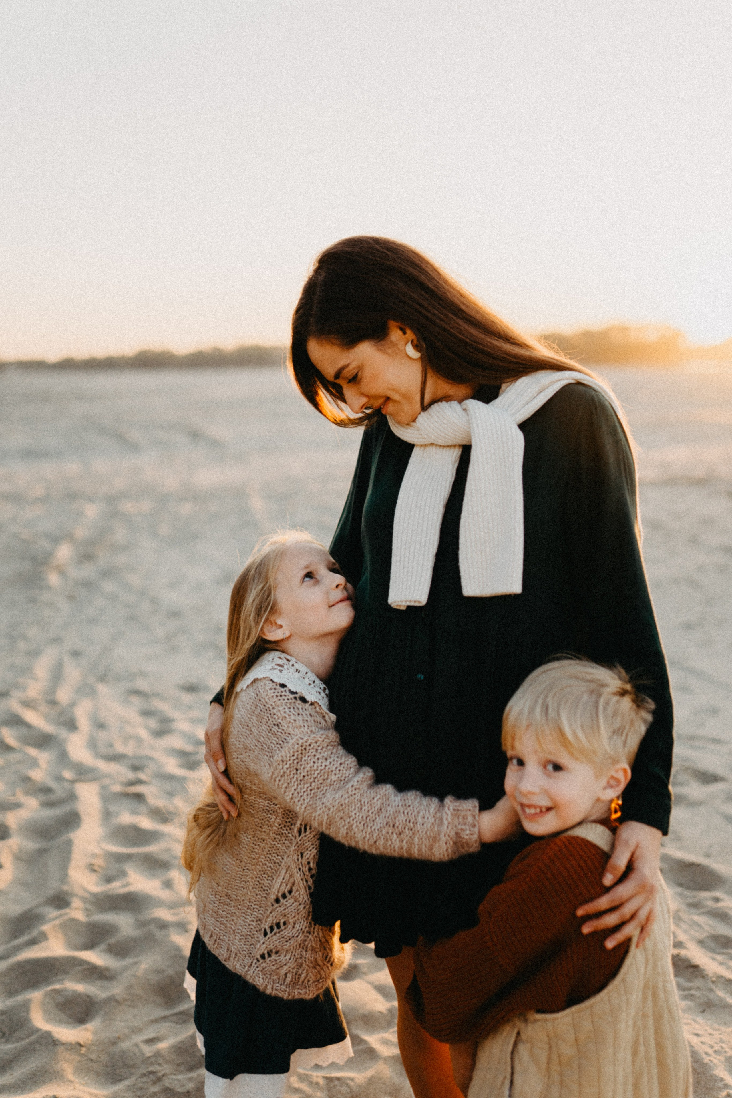Контакты. Профессиональная детская и семейная фотостудия в Краснодаре