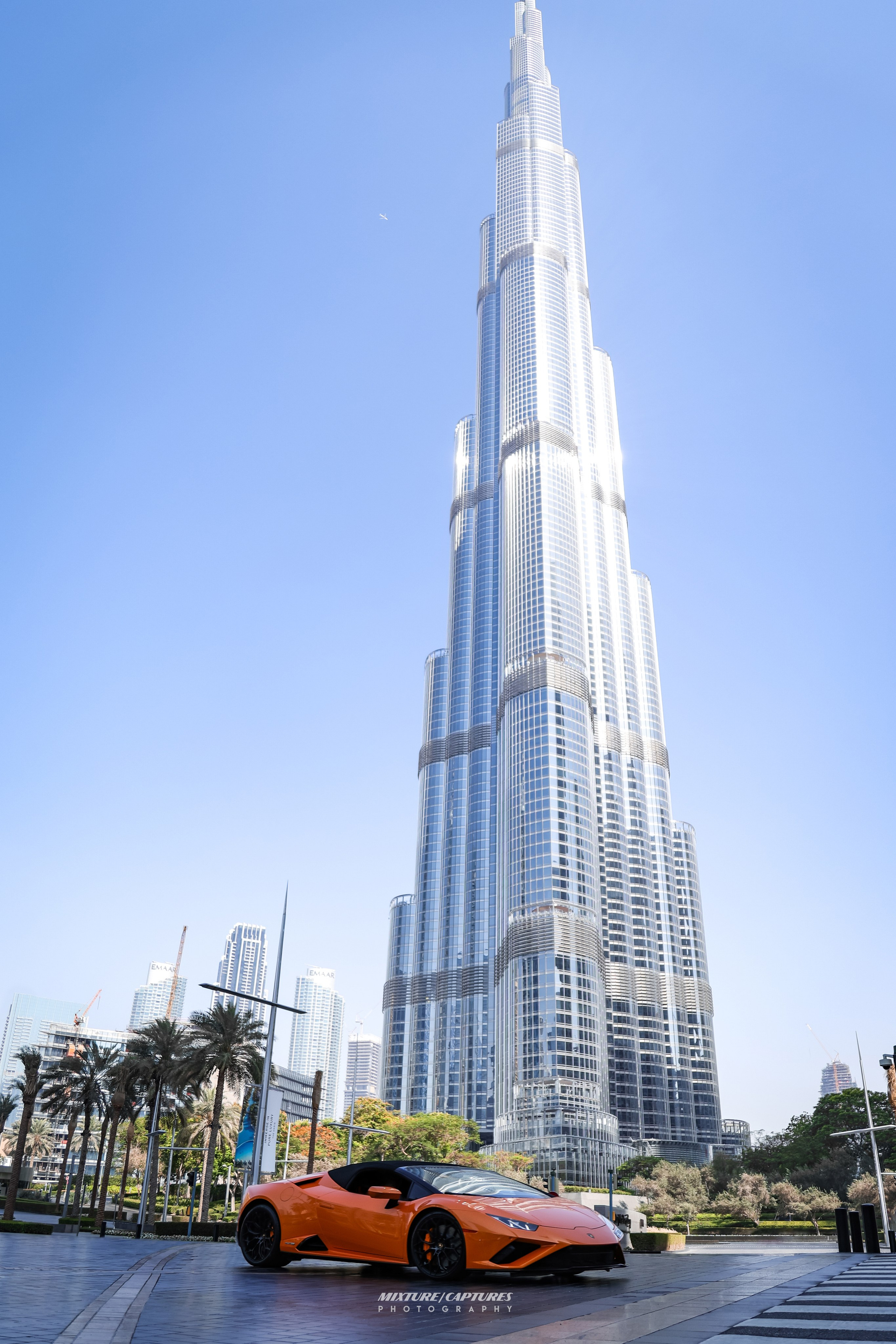 Lamborghini Huracan in Burj Khalifa, Dubai Photoshoot. Mixturecaptures
