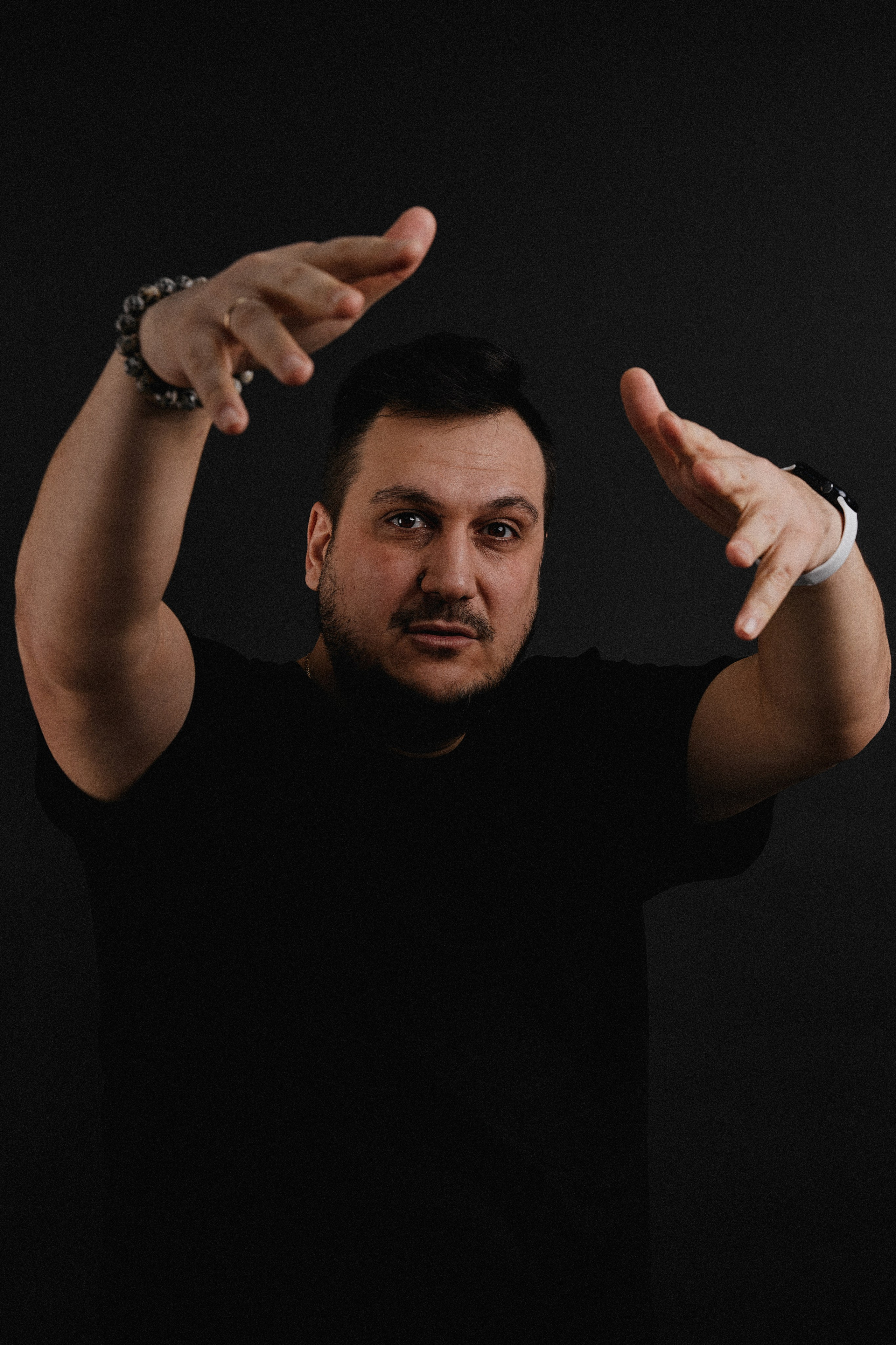 Контакты. Фотограф, Видеограф в Екатеринбурге Юра Сахар. Профессиональный фотограф в Екатеринбурге Юра Сахар