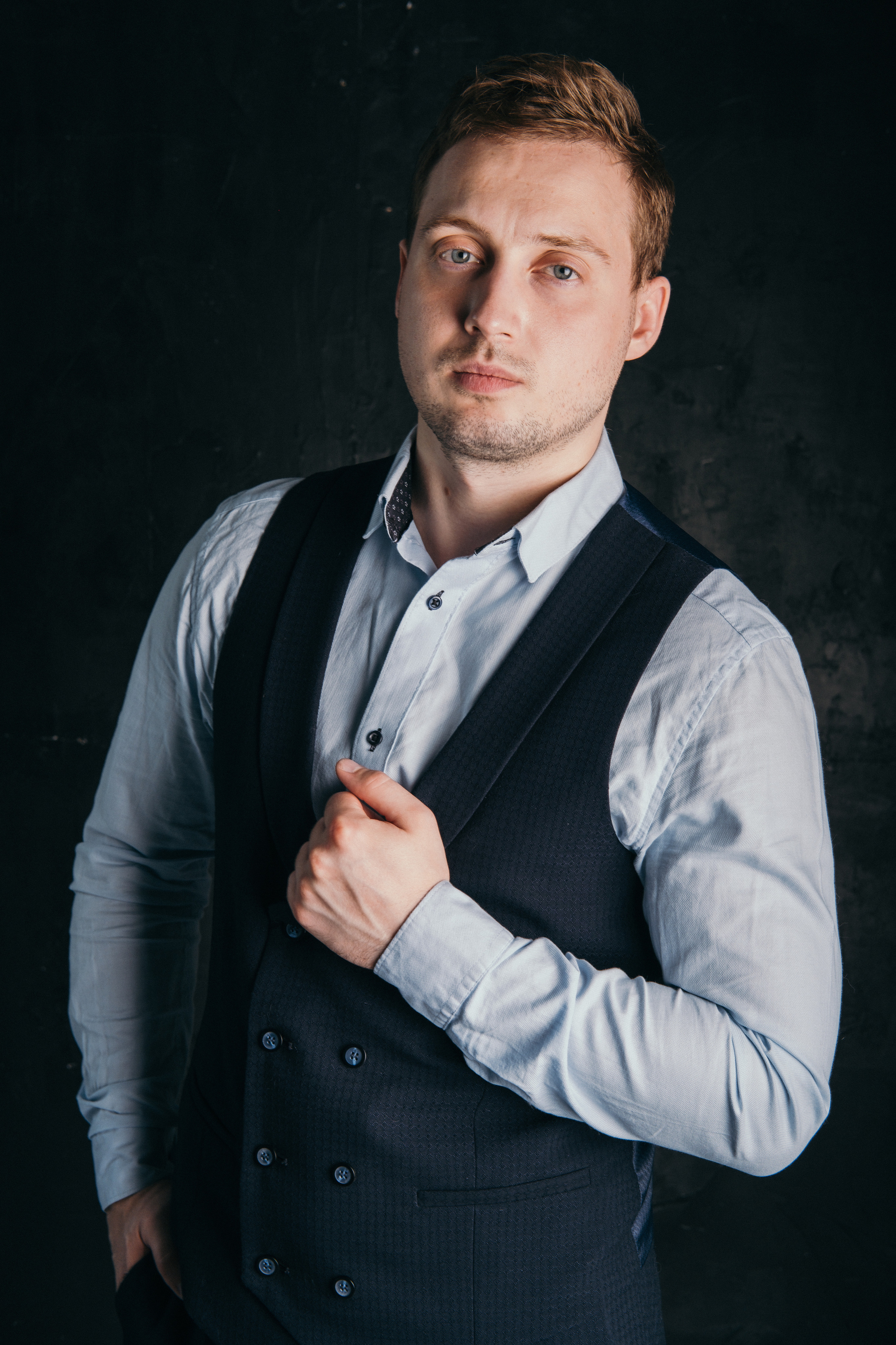 Что надеть мужчине для бизнес-портрета?. Артём Кузнецов, фотограф, Новосибирск