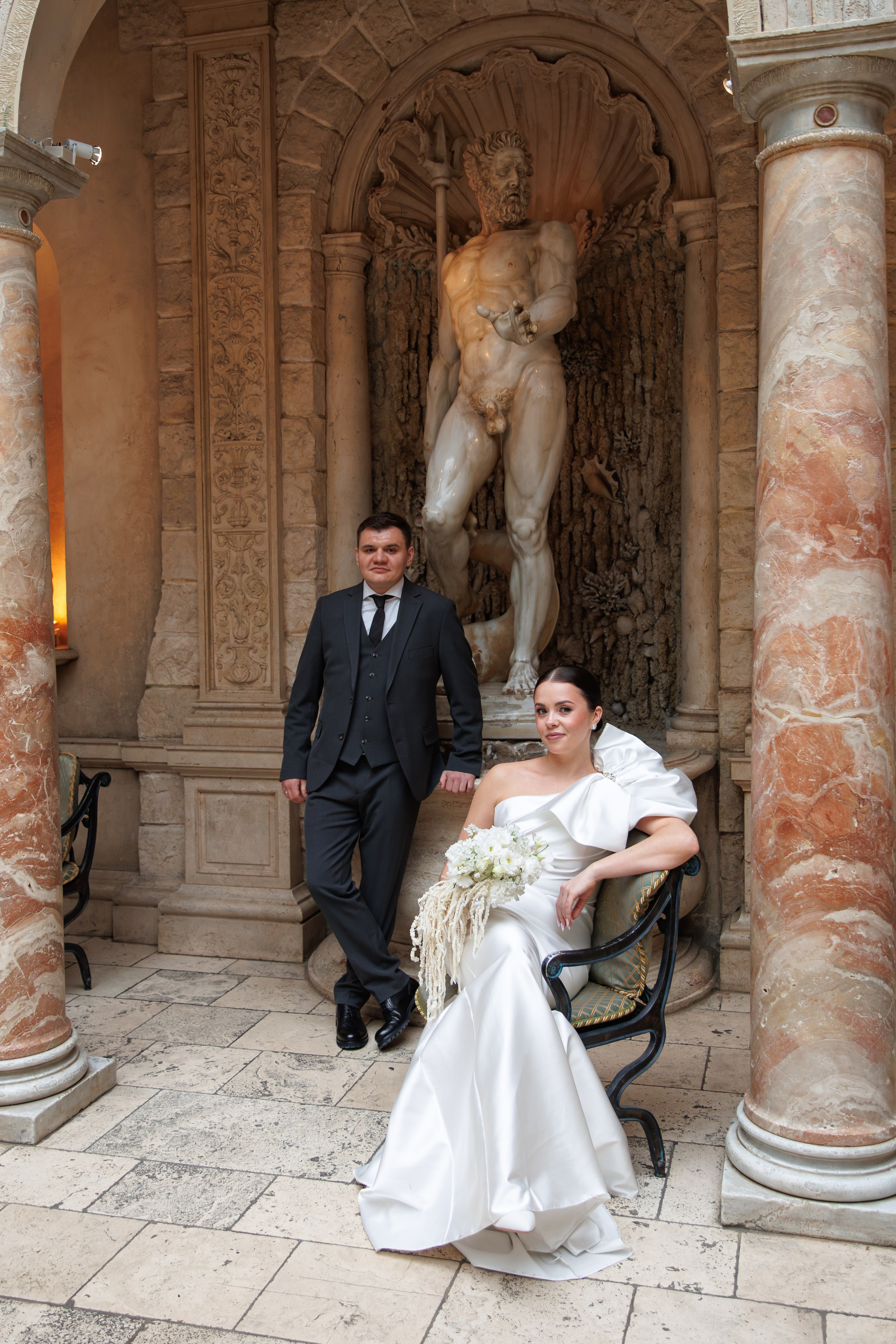 Свадебная фотосессия в ресторане Турандот. Свадебный фотограф Москва и МО Сергей Киржаев