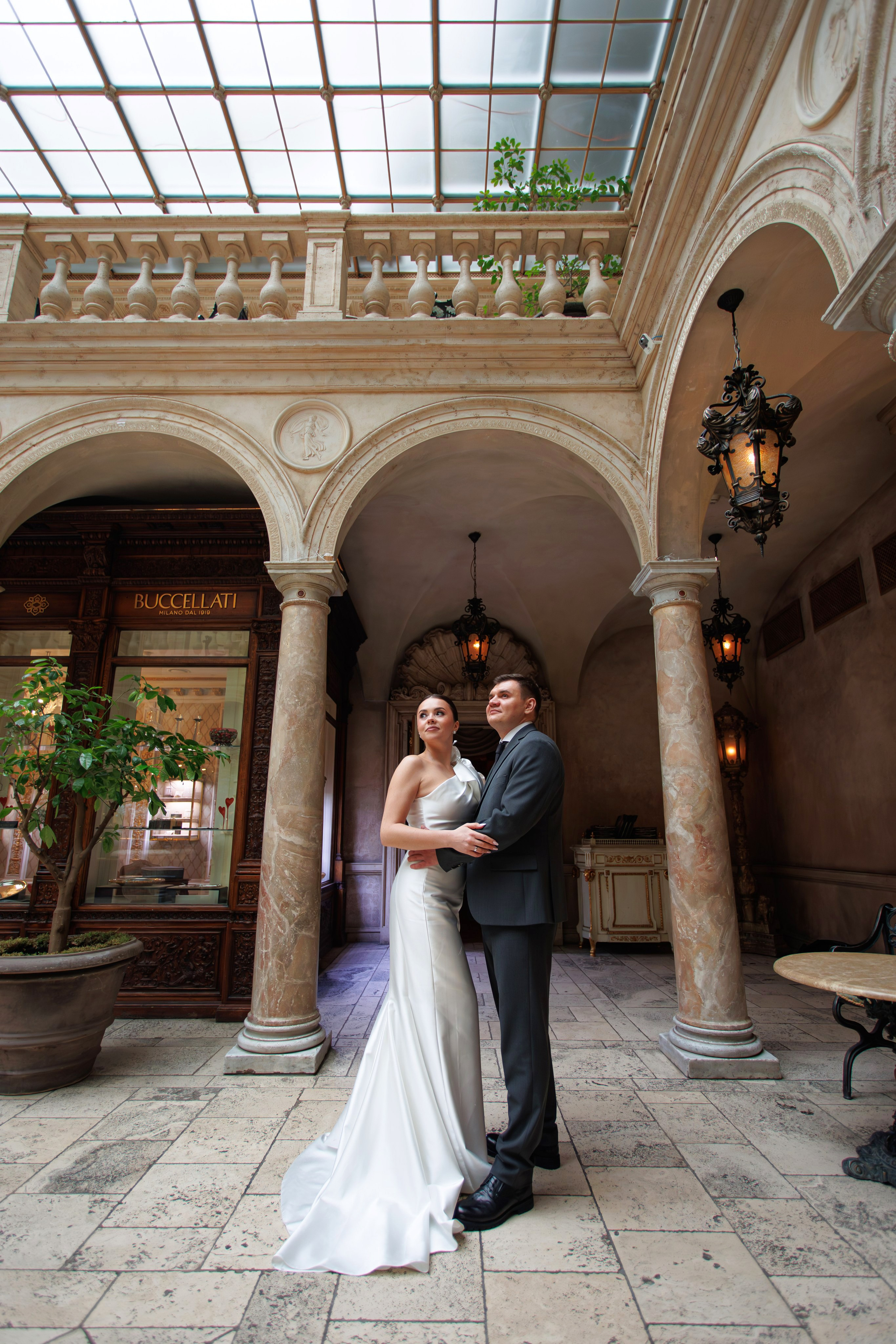 Свадебная фотосессия в ресторане Турандот. Свадебный фотограф Москва и МО Сергей Киржаев