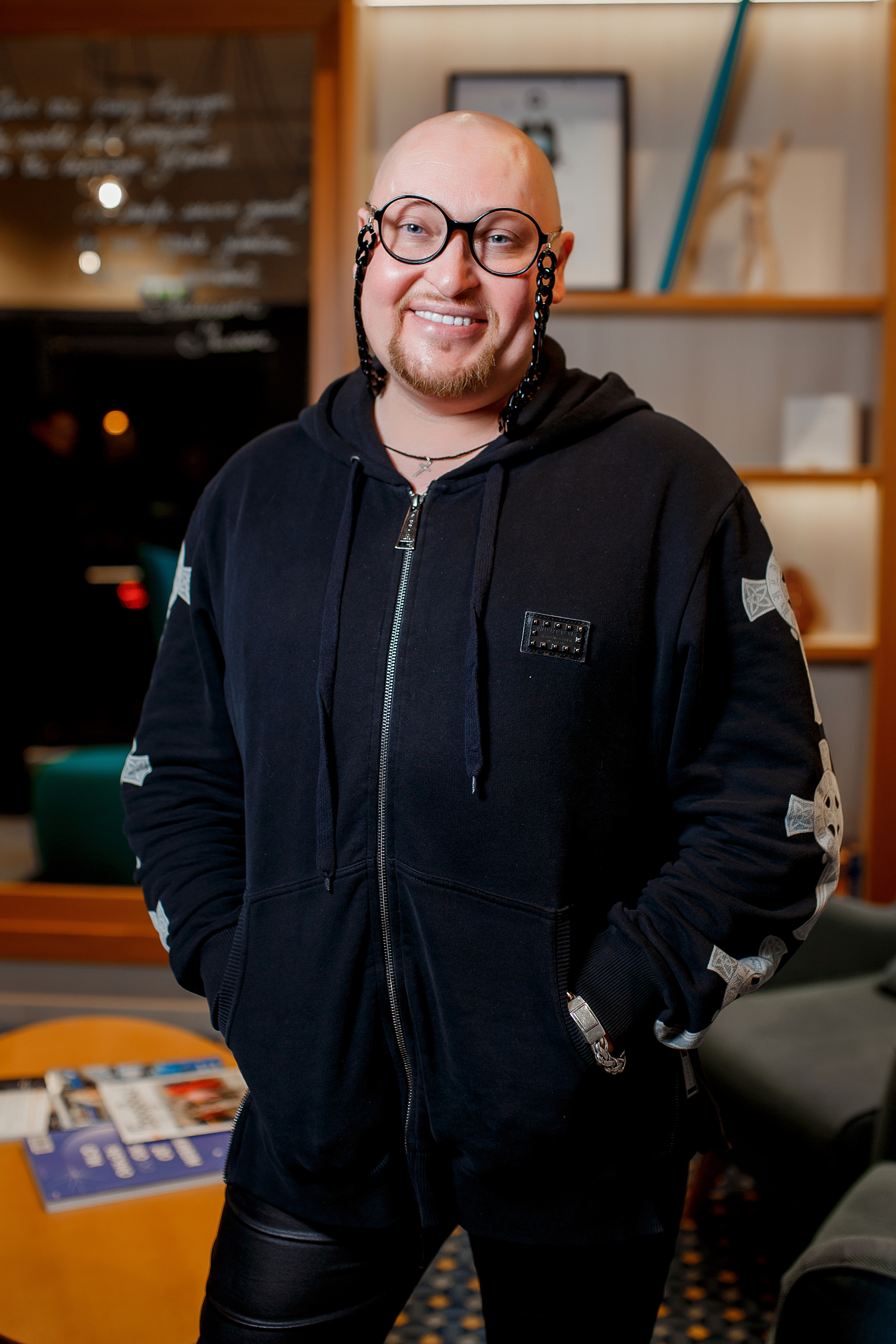 Шура о ностальгии по 90-м, проблеме дуэтов и эпохе YouTube. One Media Life: фоторепортажи, фотоотчеты с мероприятий и заведений