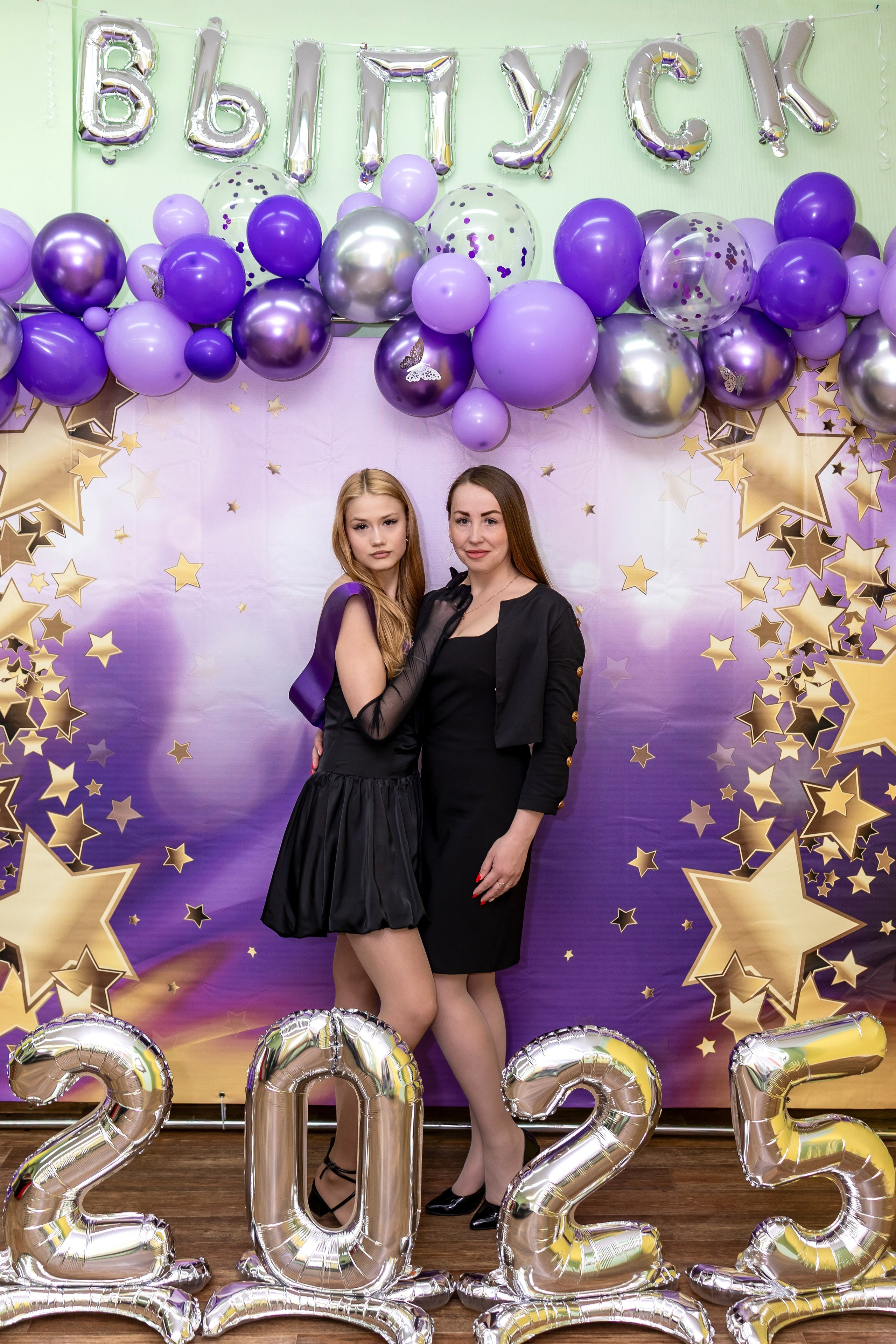 ФОТО Выпускной в школе. Фотограф и видеограф Москва. Свадебный фотограф, видеограф. Выпускные альбомы. Оживающие альбомы