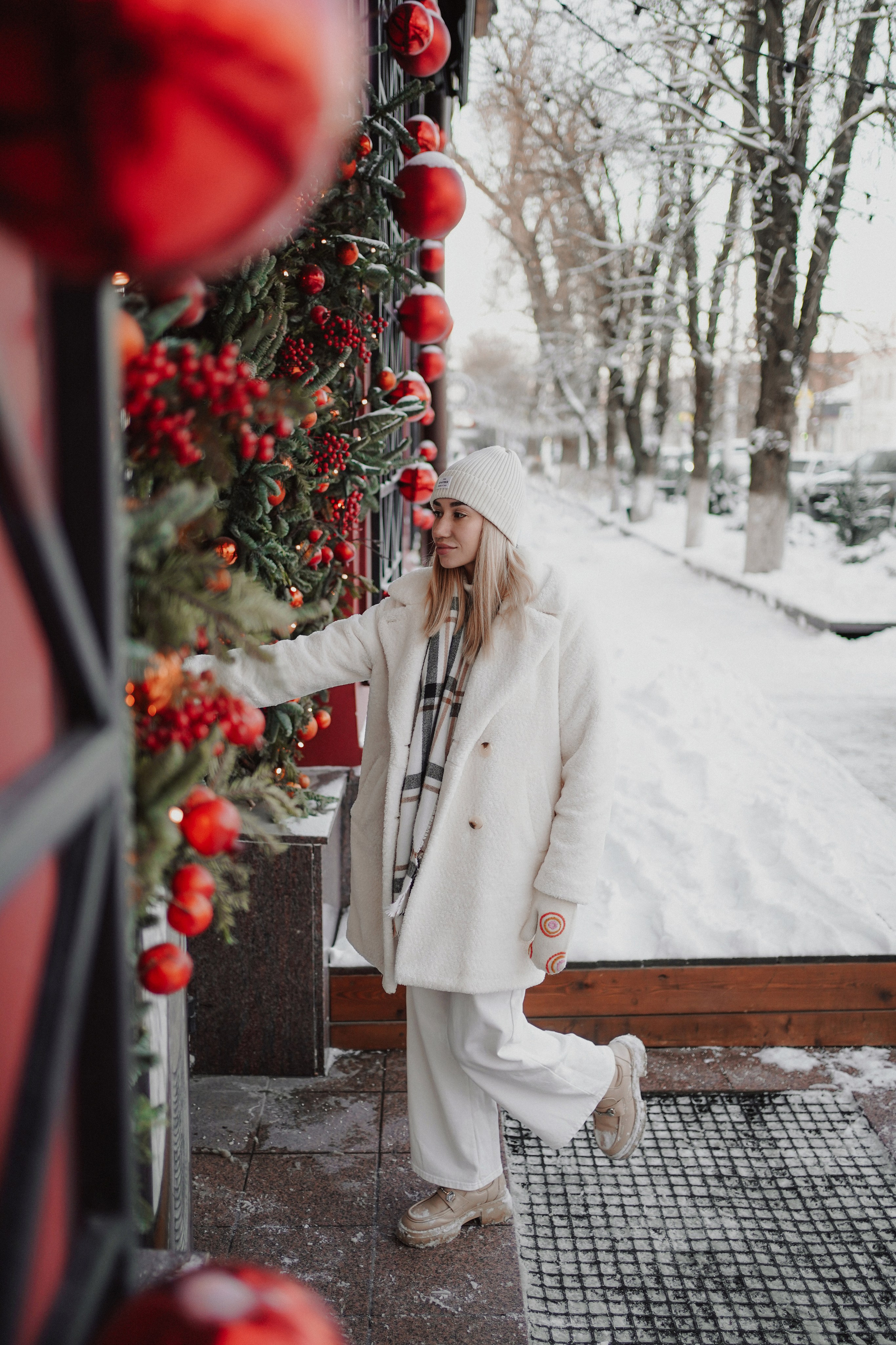 Заказать новогоднюю фотосессию в Ростове-на-дону. Свадебный фотограф в Ростове-на-Дону. Таинство Крещения и Венчания, семейные фотосессии. Алёна Чёботова