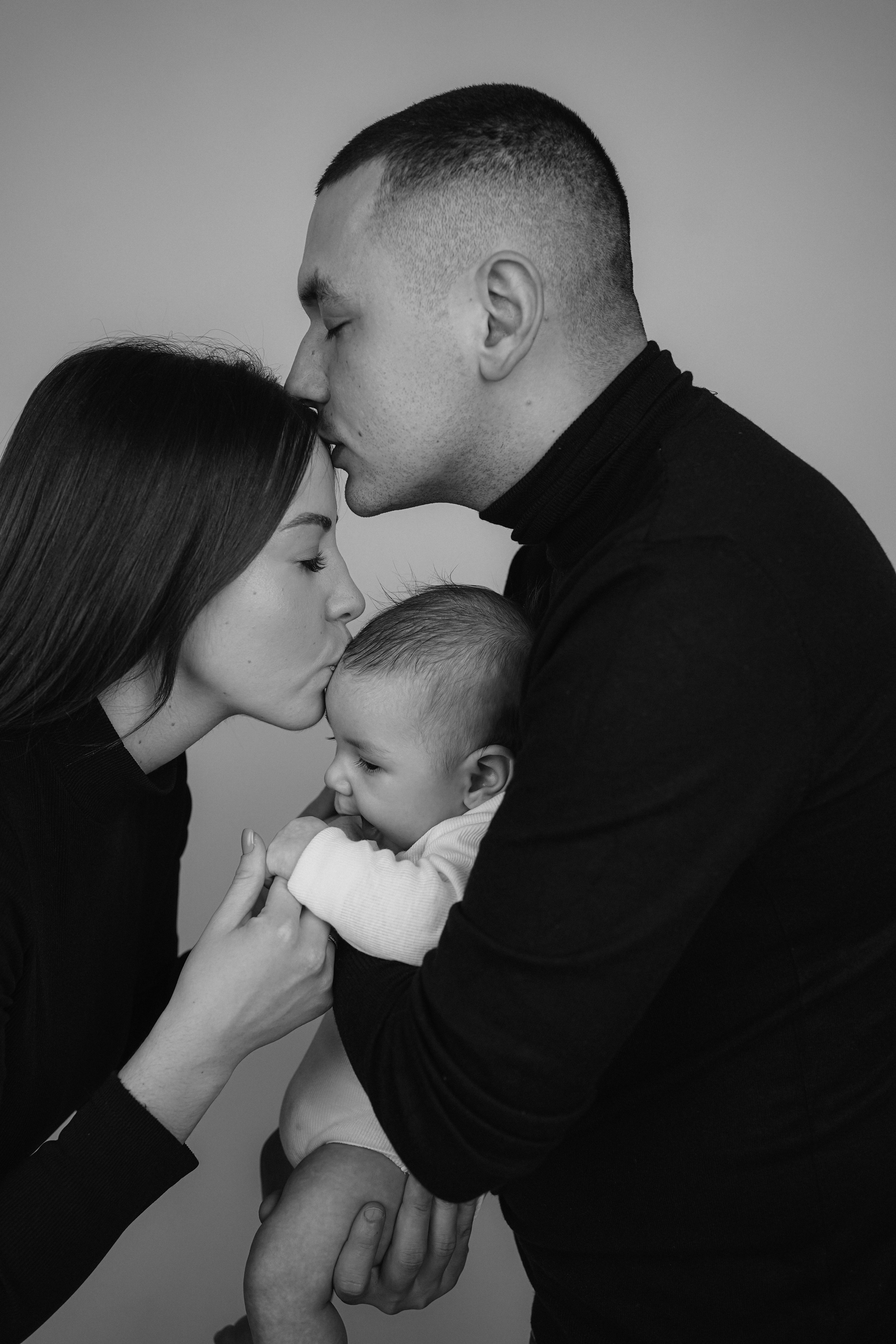 Свадебный фотограф в Ростове-на-Дону. Таинство Крещения и Венчания, семейные фотосессии. Алёна Чёботова