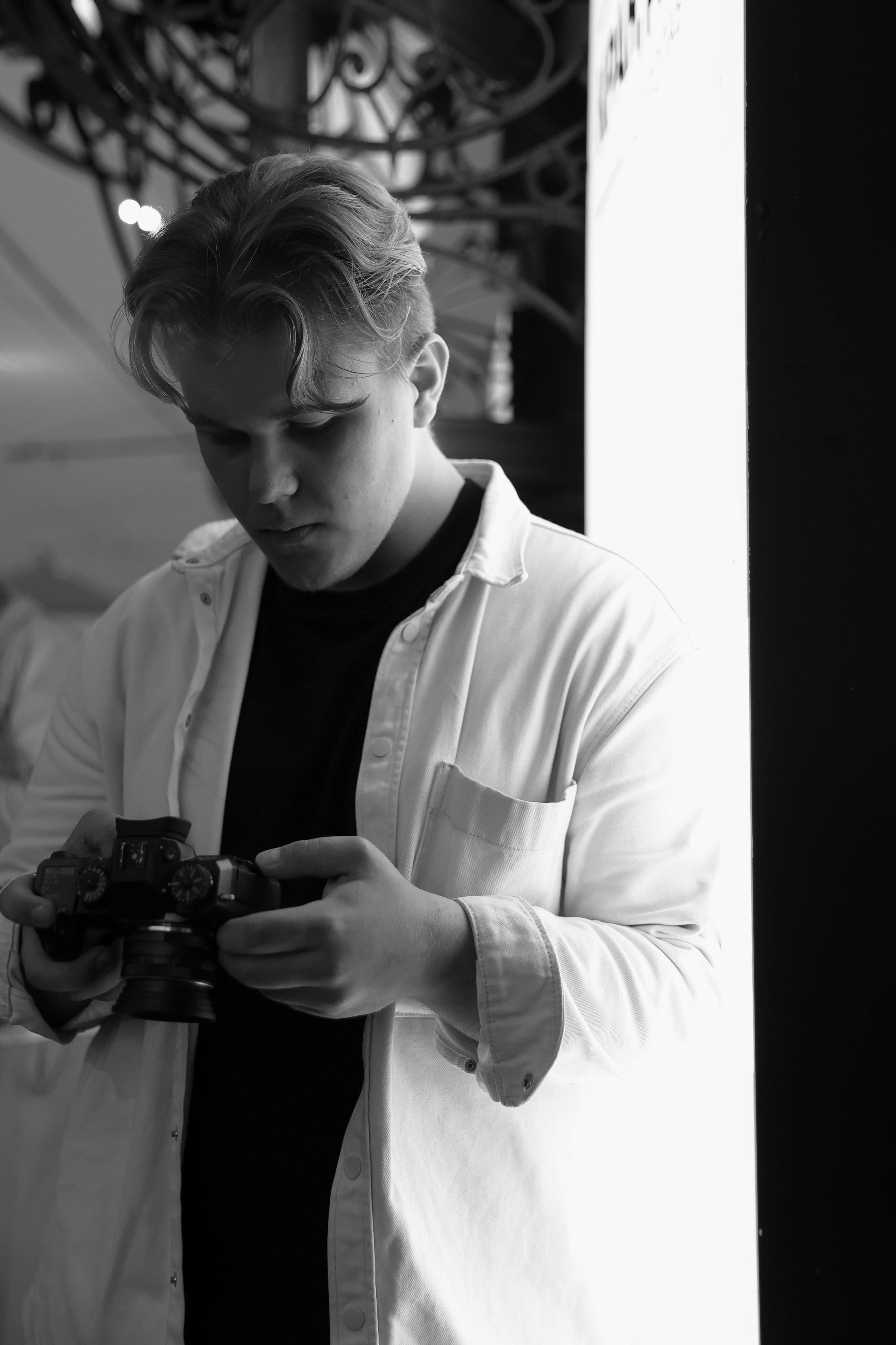 Контакты. Видеограф Сорокин Михаил