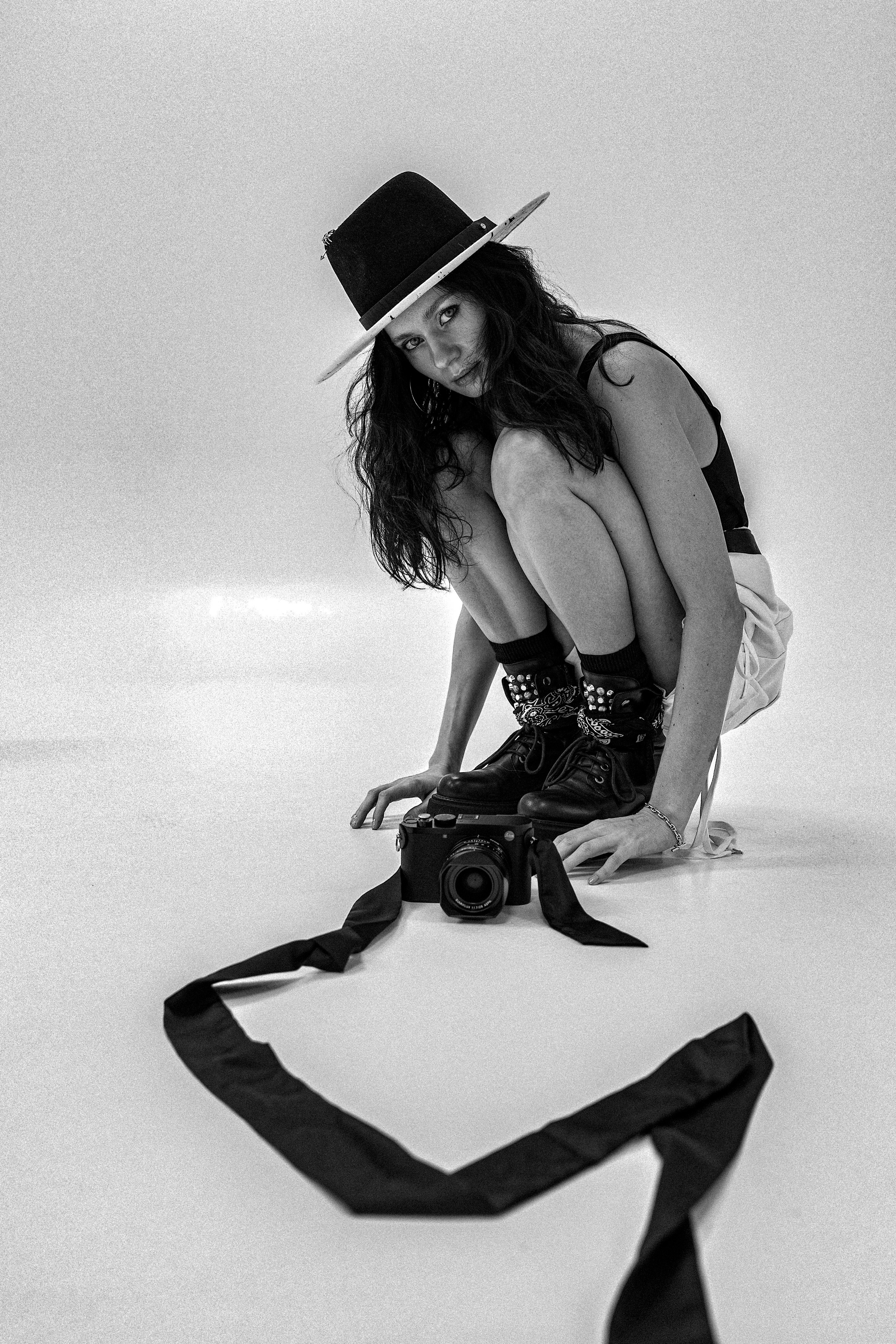 Евгения Безрук Мужской портретный фотограф  москва художественный портрет в черно-белом стиле