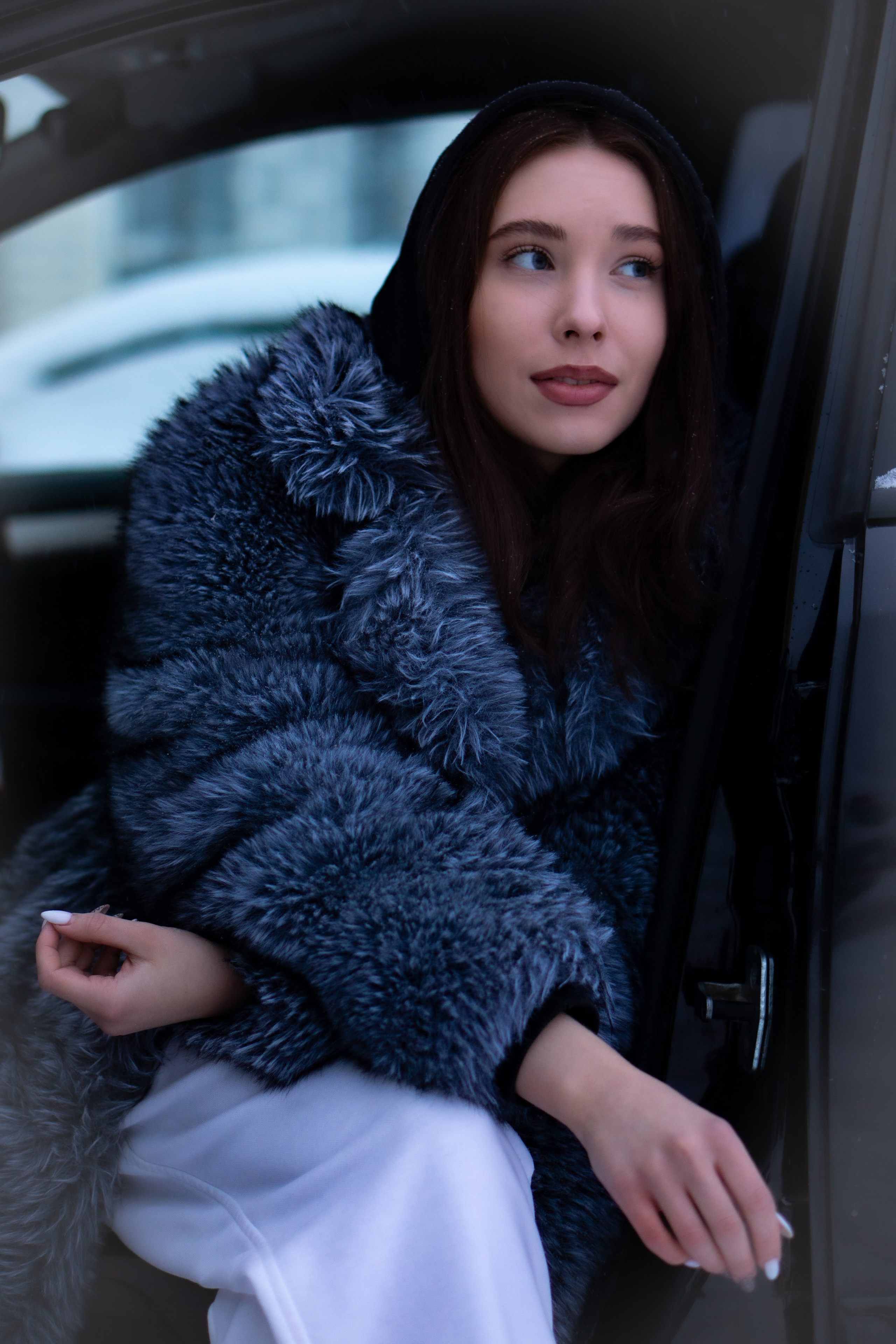 Девушка. Авто. Лента. Начинающий фотограф-любитель Евгений Серебряков в Екатеринбурге