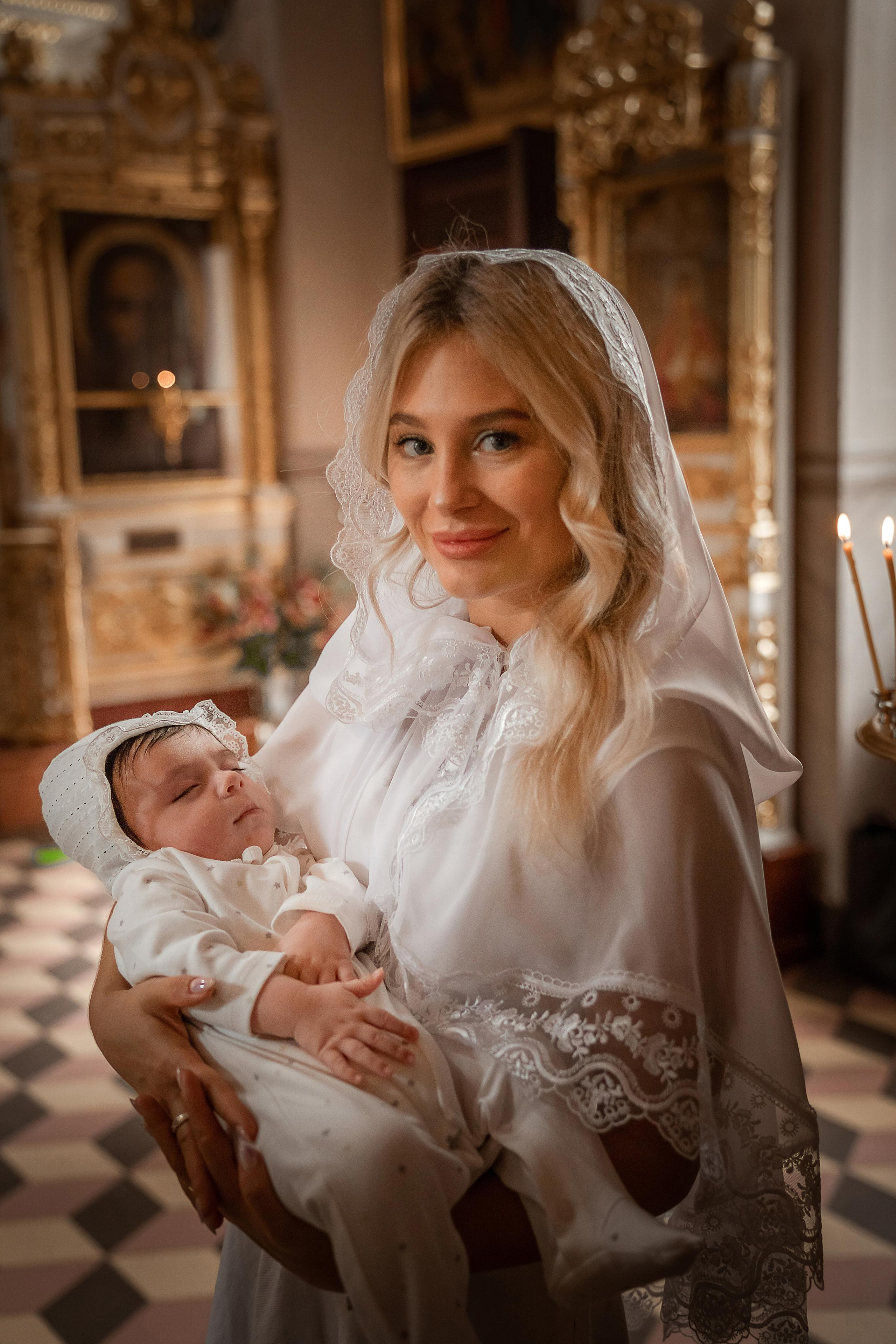 Услуги и цены. Фото- и видеосъёмка крещения и венчания. Фотограф на крещение Москва