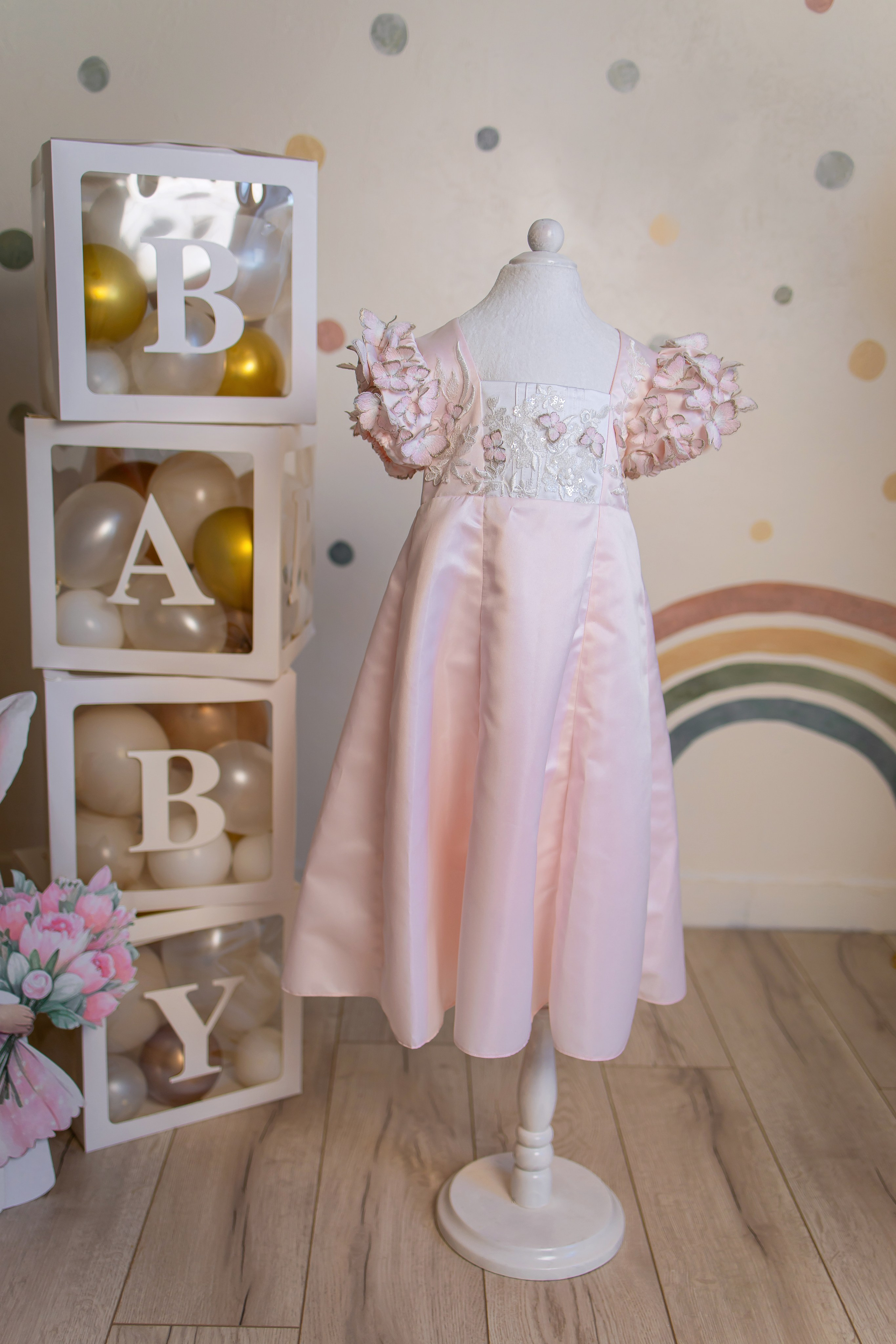 Наряды для детей. Интерьерная фотостудия Background в Омске