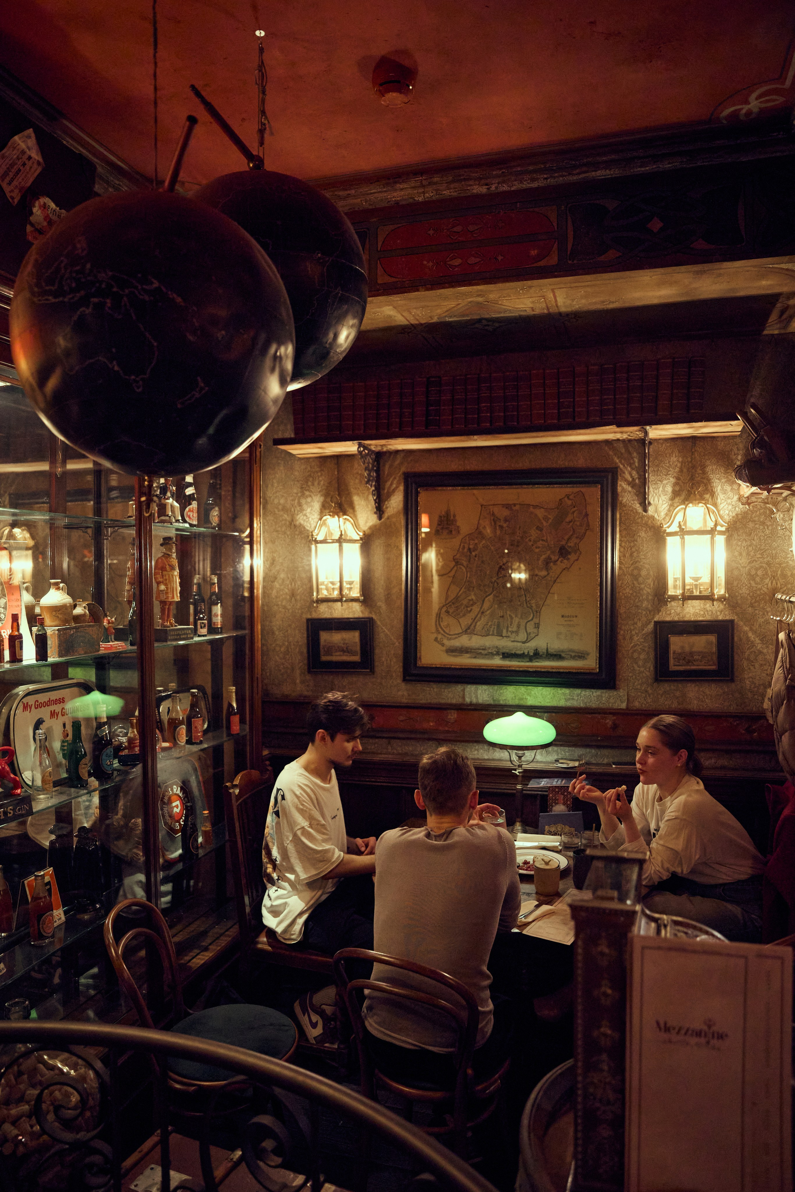 что входит в услуги по репортажной съемке, фотограф репортажная съемка,