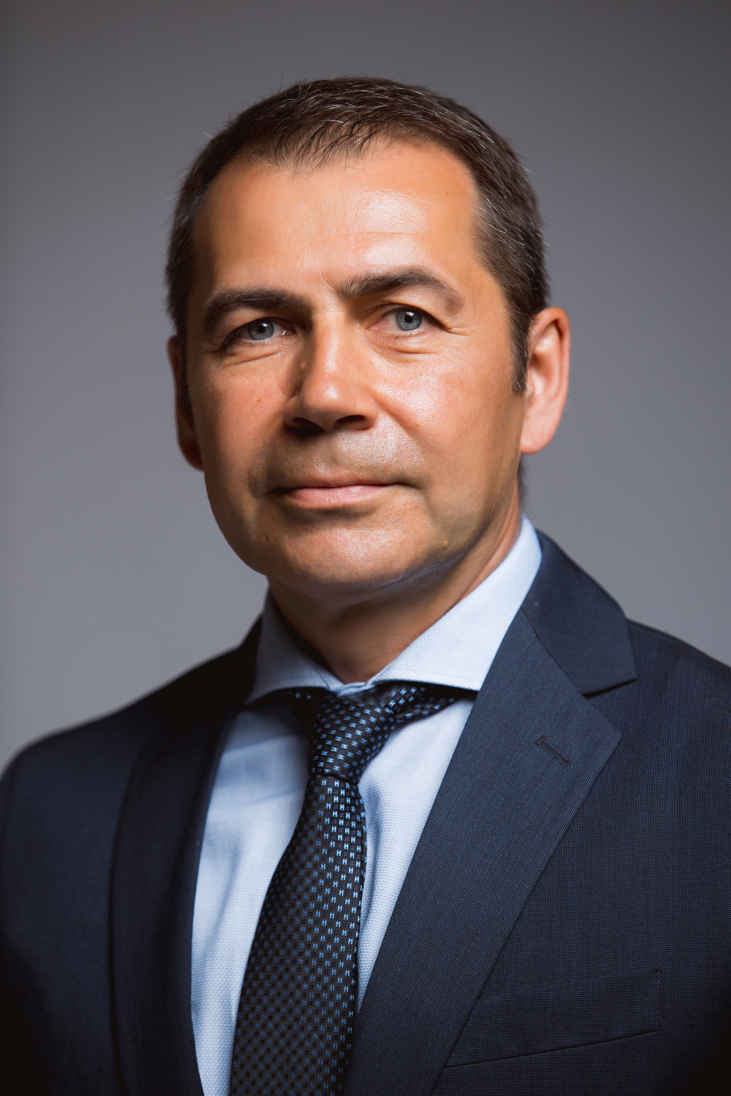 Фотостудия в Атырау | Фотограф атырау, Видео, Дрон, съемка в атырау Контент для Бизнеса»