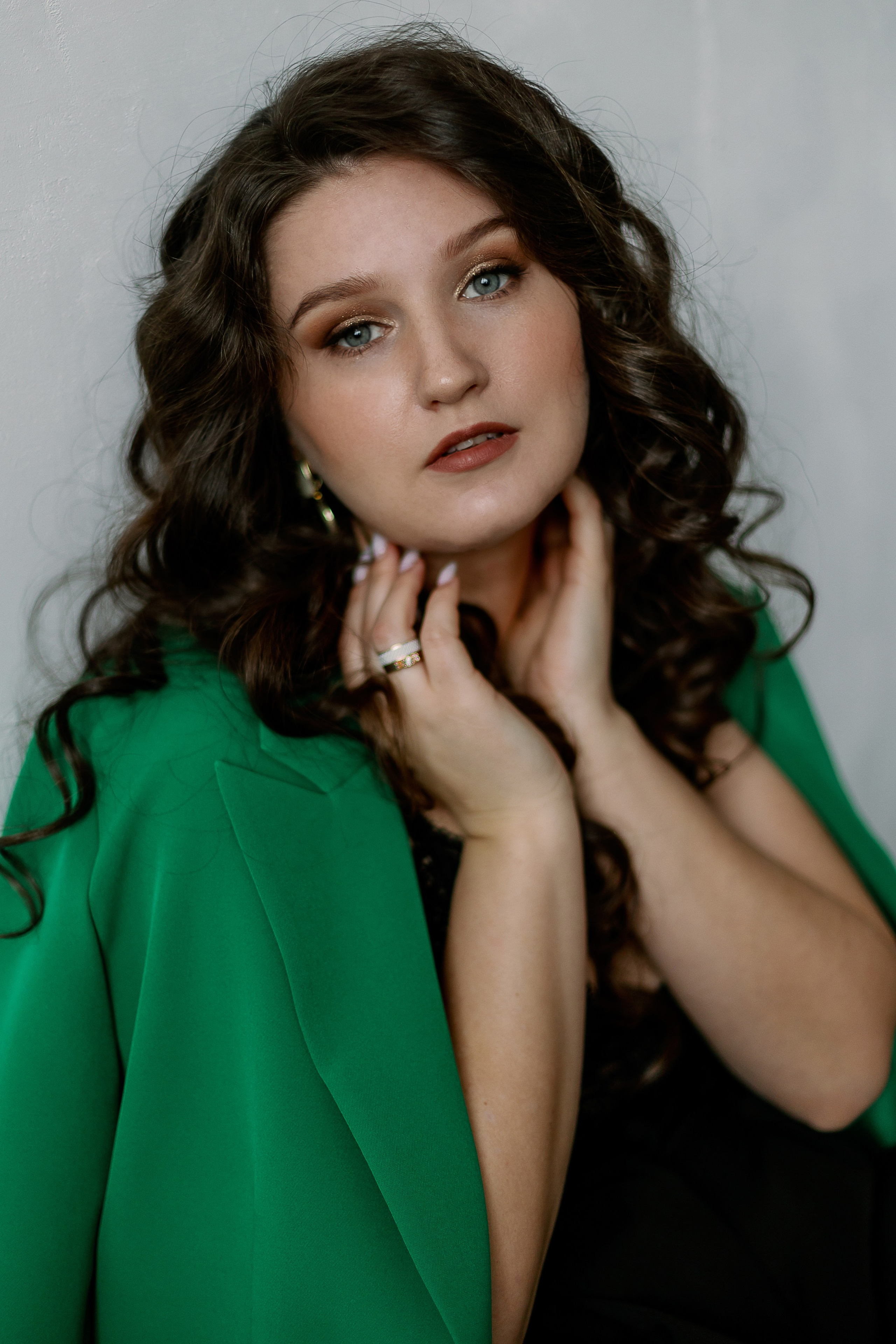 Контакты. Портретный фотограф в Иркутске Анна Огородникова