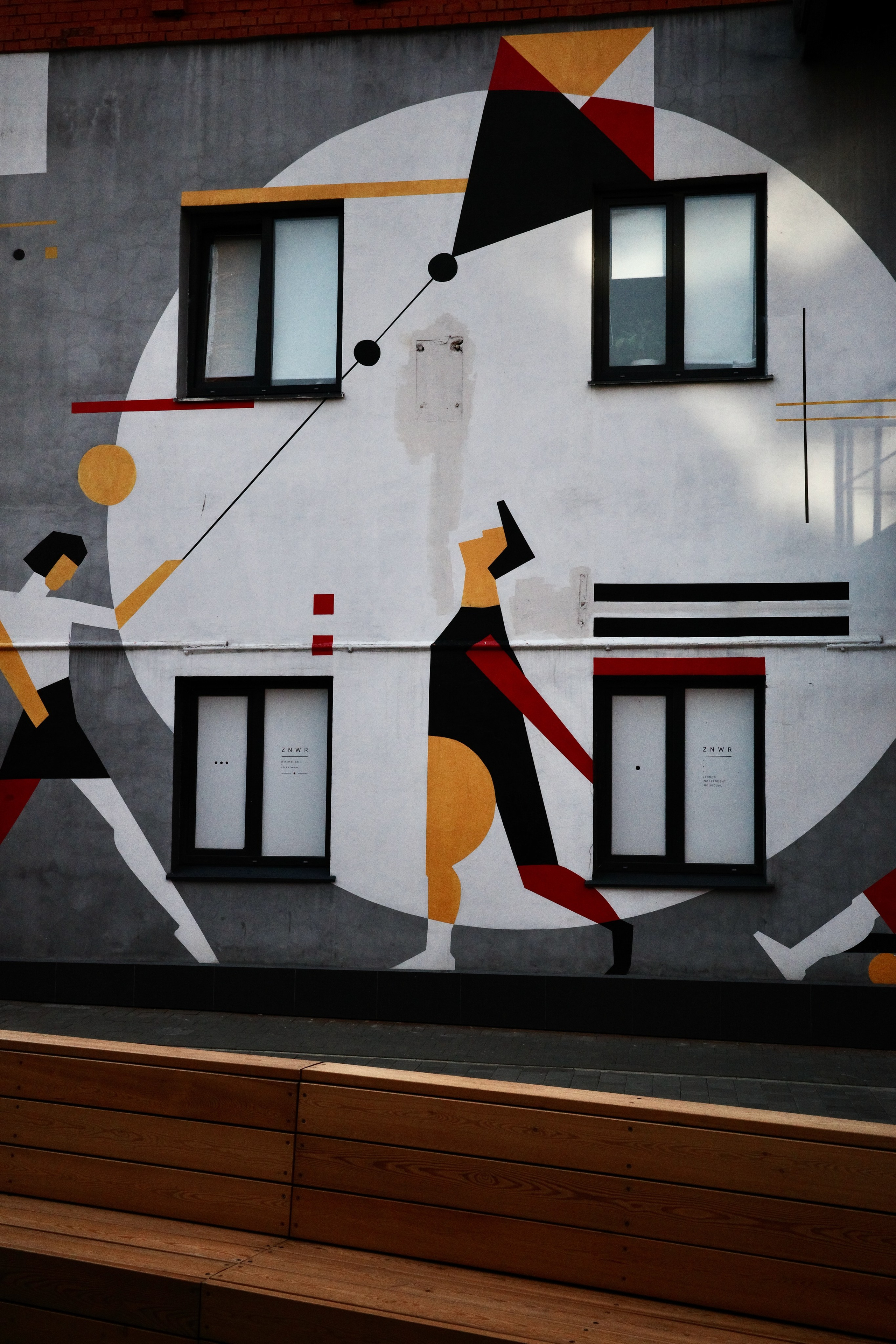 Фотопрогулка по Дизайн-заводу (бывш. «Flacon») и арт-пространству «Хлебозавод» на Дмитровской. Проект «Фотокладовка»: блог уличной фотографии в формате street photo