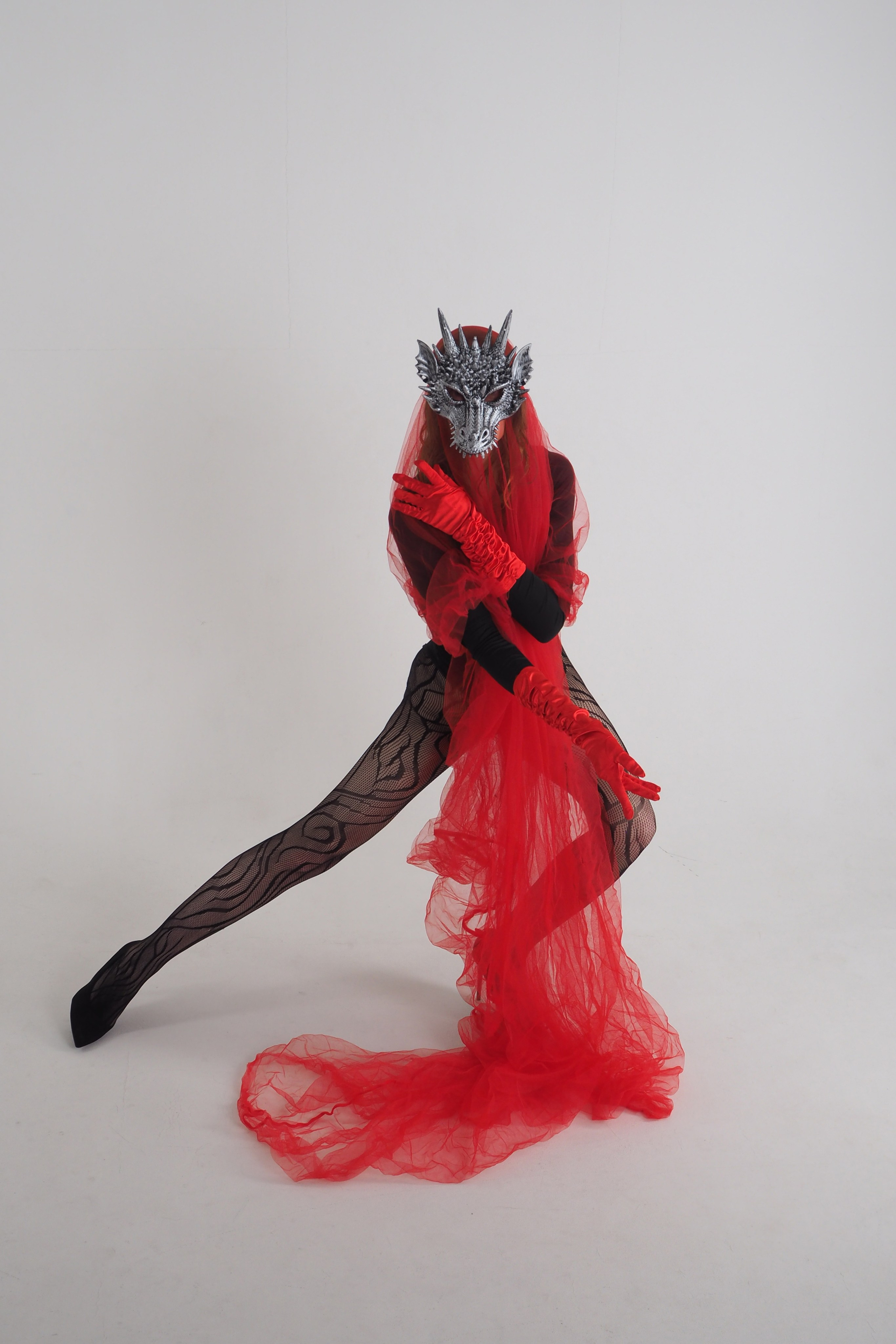 THE VISAGES OF THE DRAGON. Yulia Yurchevskaya | Art Director & Visual Visionary