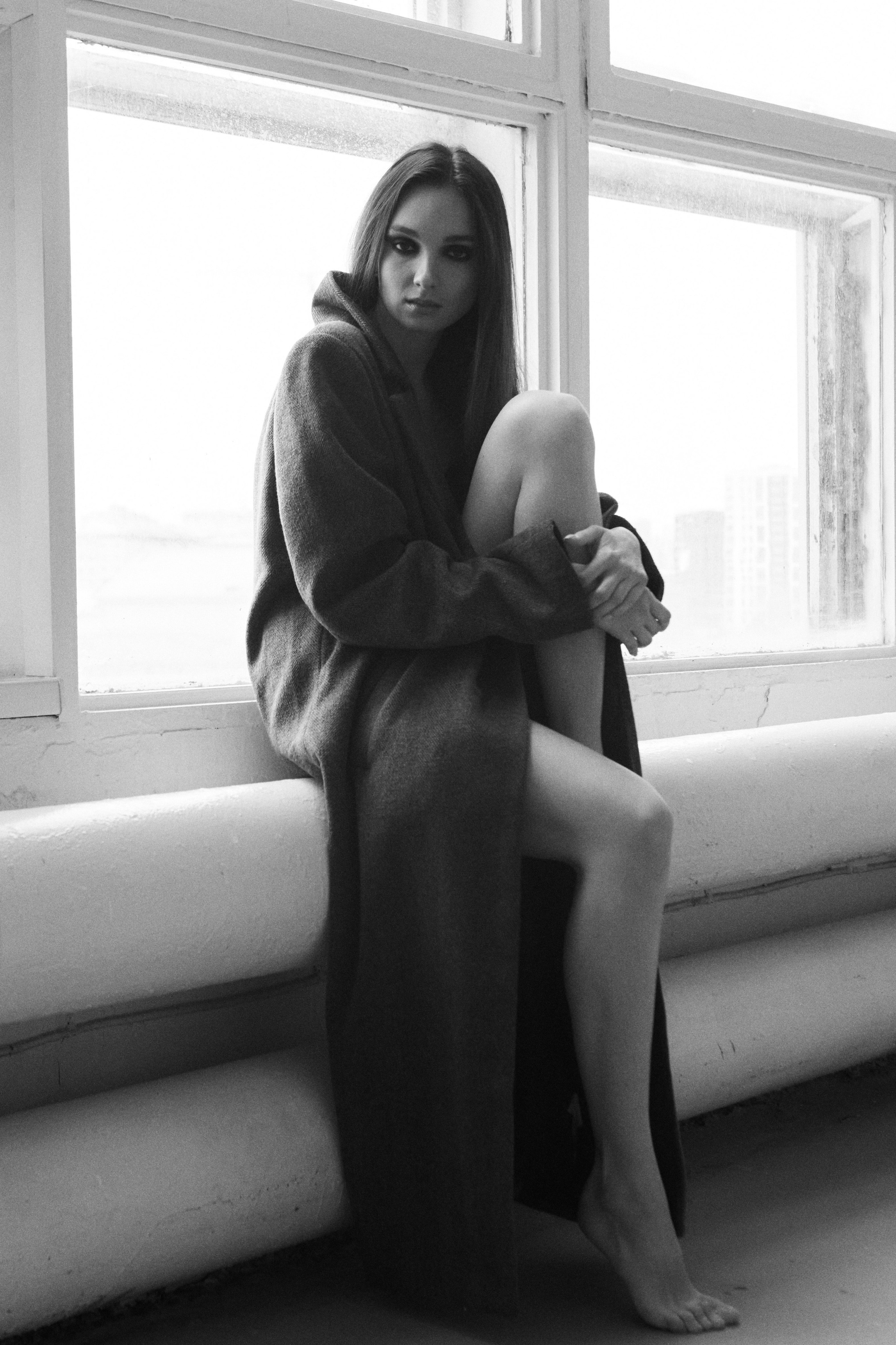 Портретный фотограф Калагина Светлана, фотосессия Москва, женский портрет, черно-белая фотосессия, стильная фотосессия, индивидуальная съемка, индивидуальная фотосессия