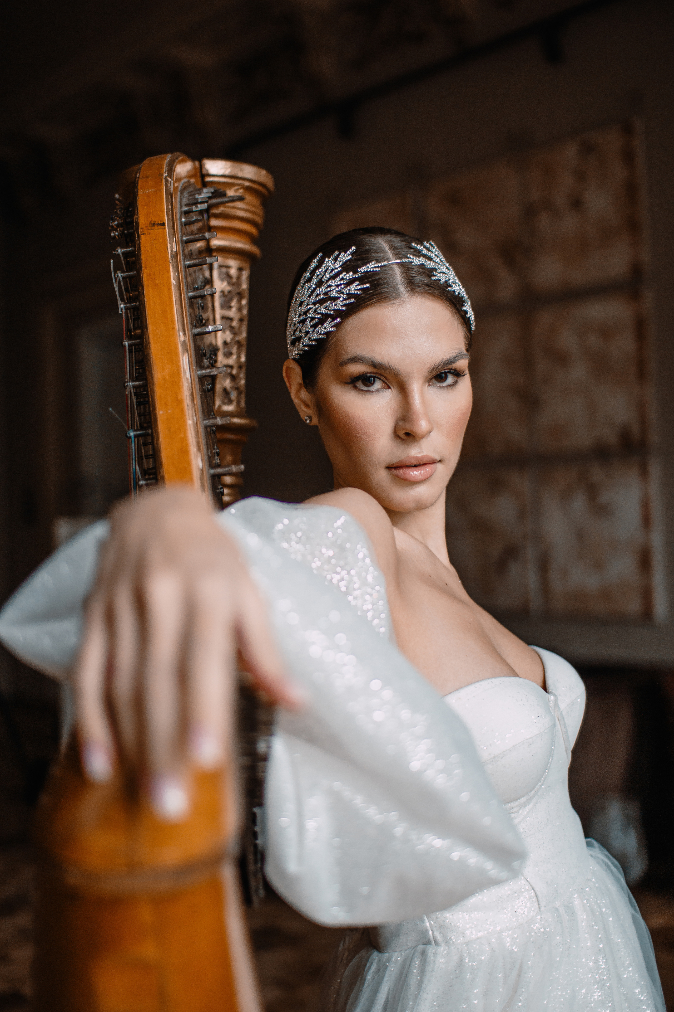 Фотосессия в старом особняке Москвы для невесты. Жуков Илья  свадебный фотограф в Москве