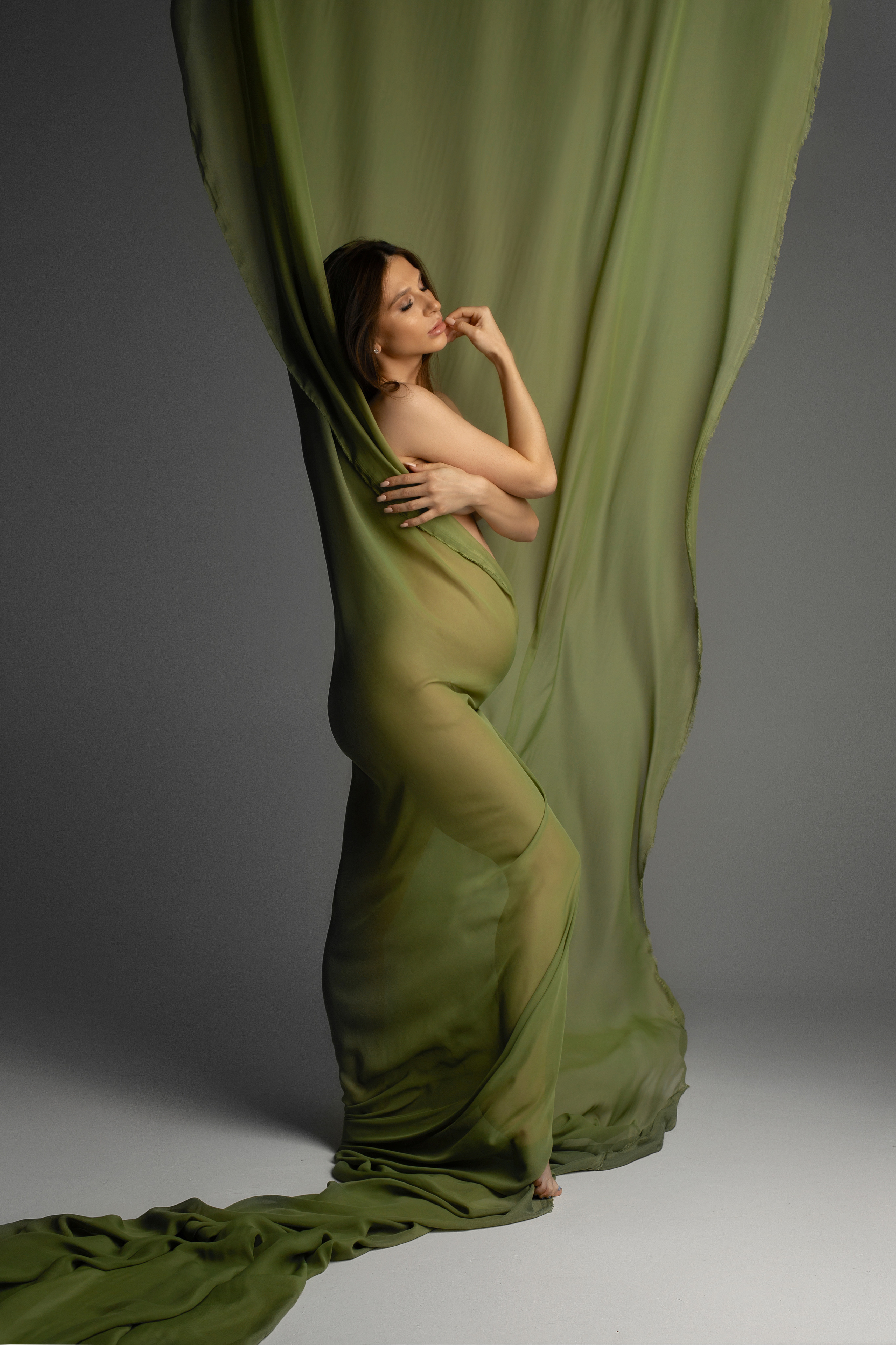 Съёмочный гардероб. Фотограф в стиле минимализм Тюмень