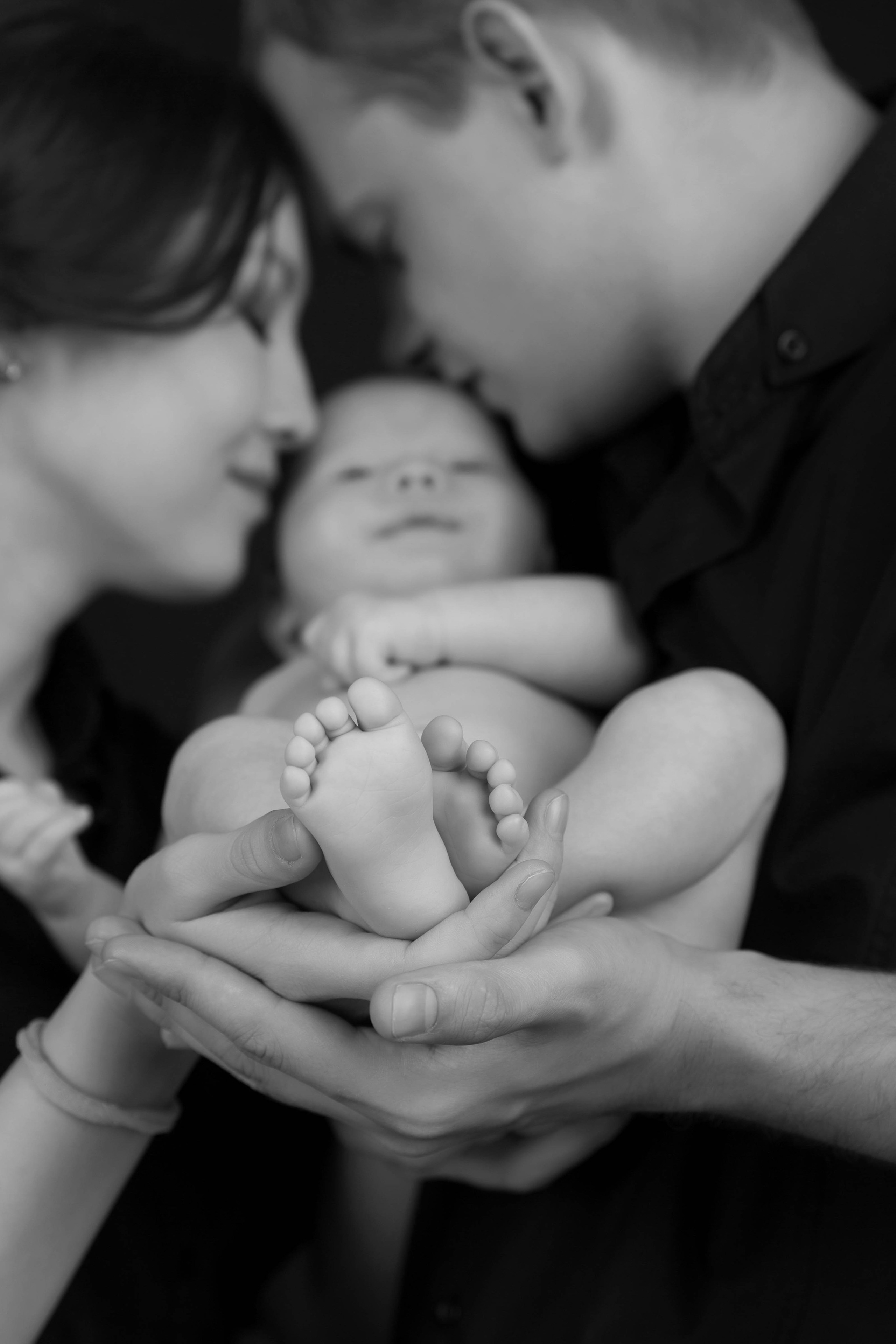 Фотосессия новорожденных Алматы. Фотостудия Алматы. Семейная и детская фотостудия Family studio.Фотограф Алматы