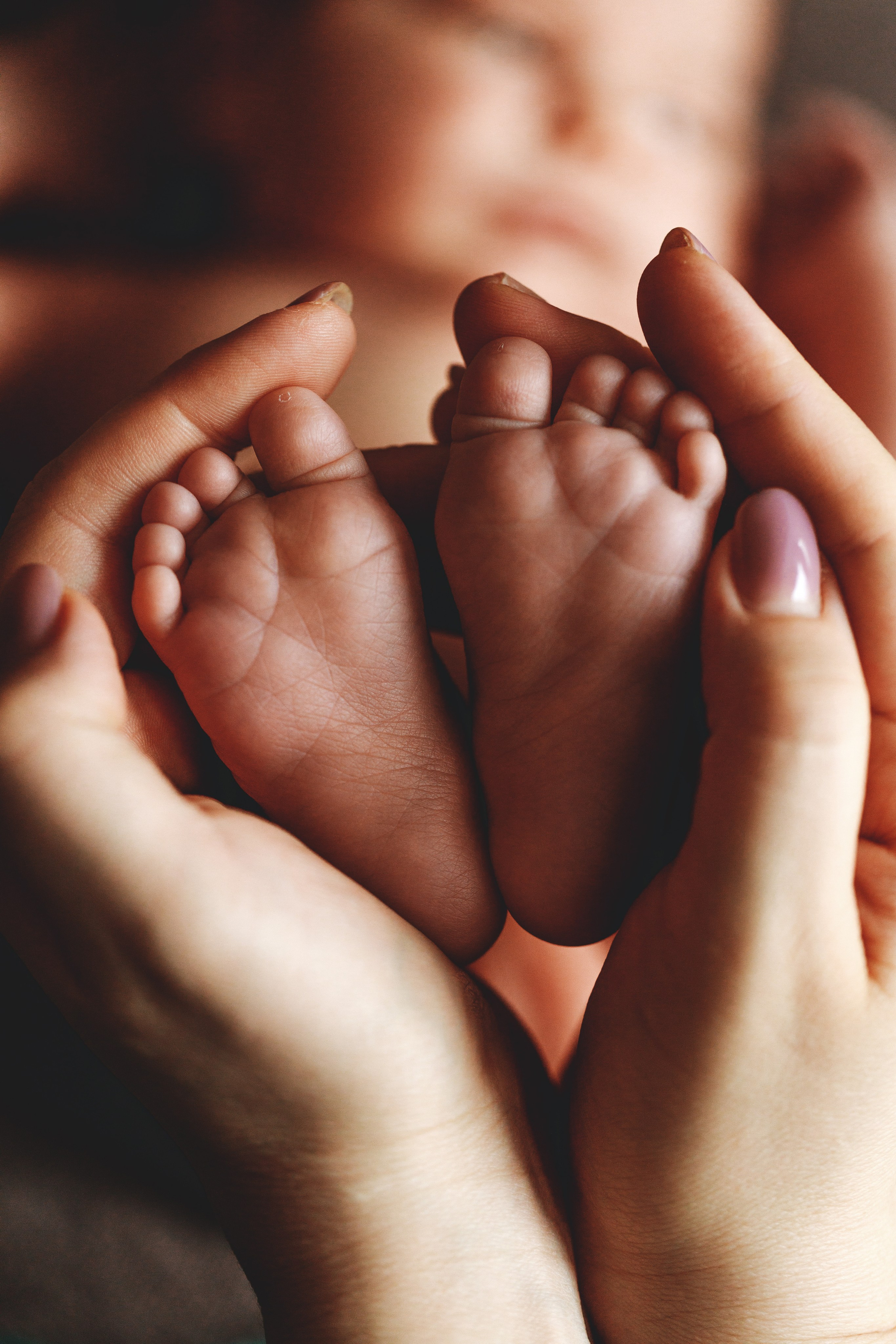 Почему первые дни так важны: история о маме и малыше. Фотостудия для новорожденных в Старом Осколе Гильфановых Юрия и Ольги