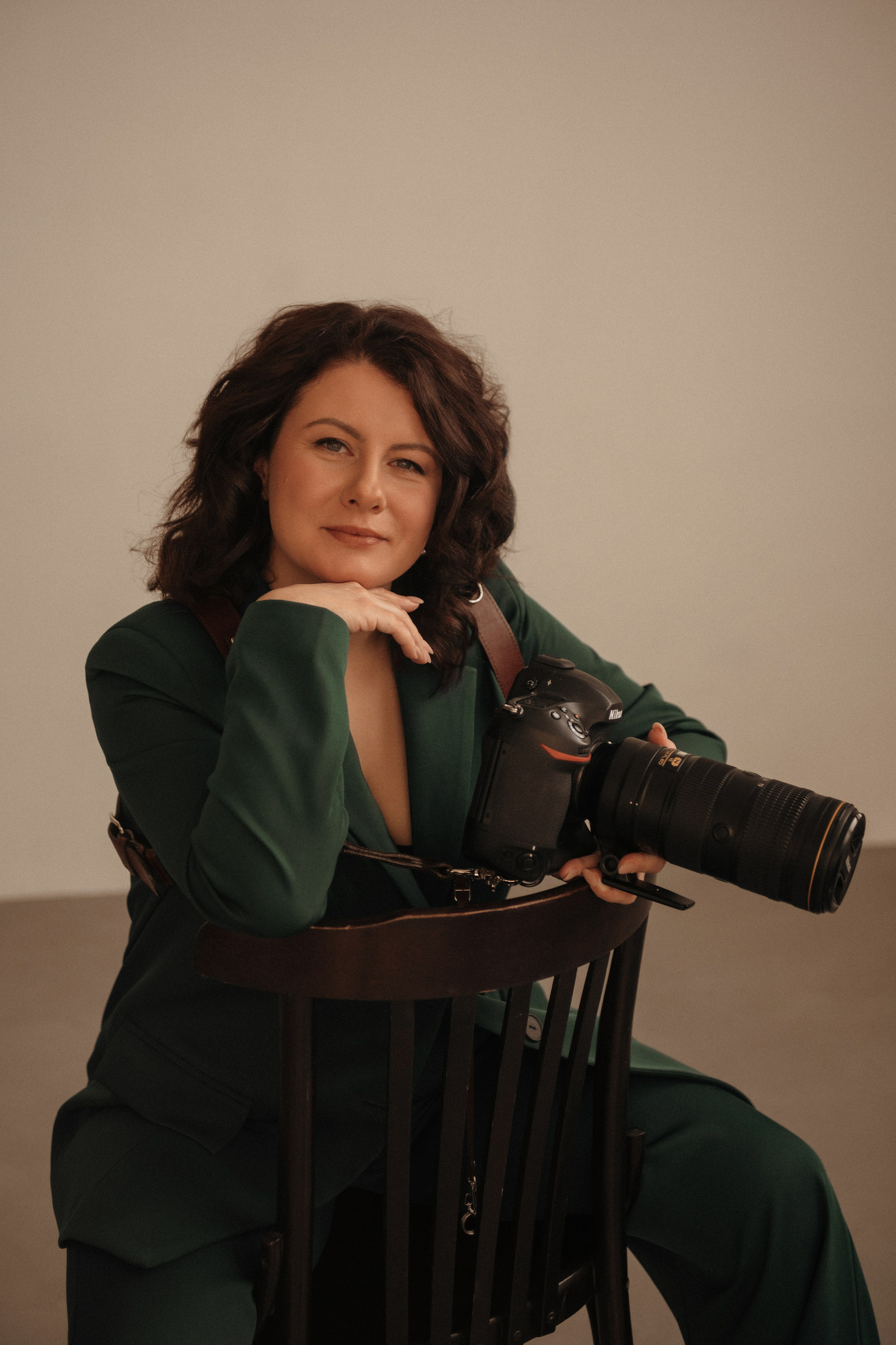 Контакты. Женский фотограф в Москве Богдашкина Динара