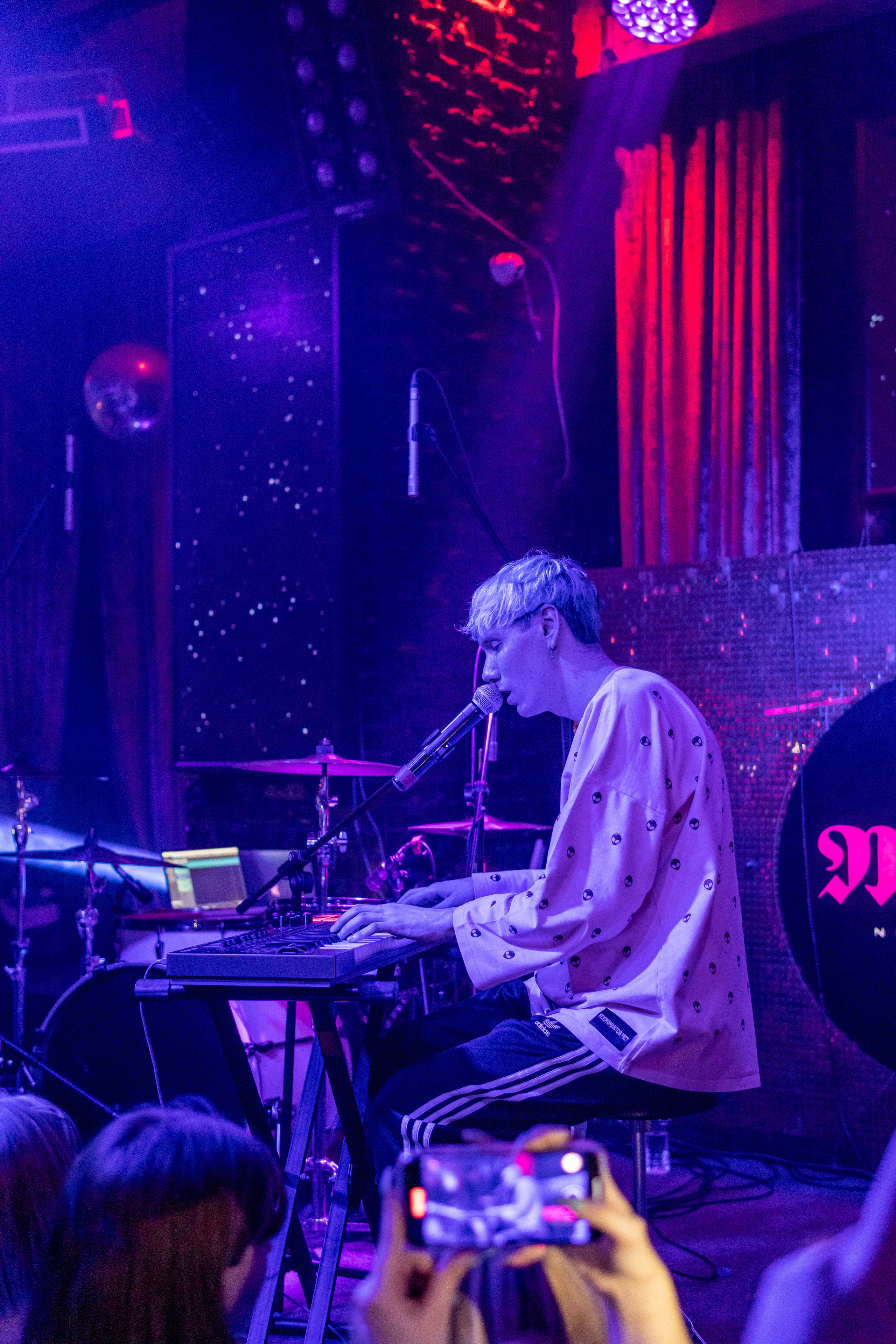 Репортажная съемка концерта группы КОСМОНАВТОВ НЕТ в г. Ростов-на-Дону. Фотограф в Ростове-на-Дону Игорь Апасеев