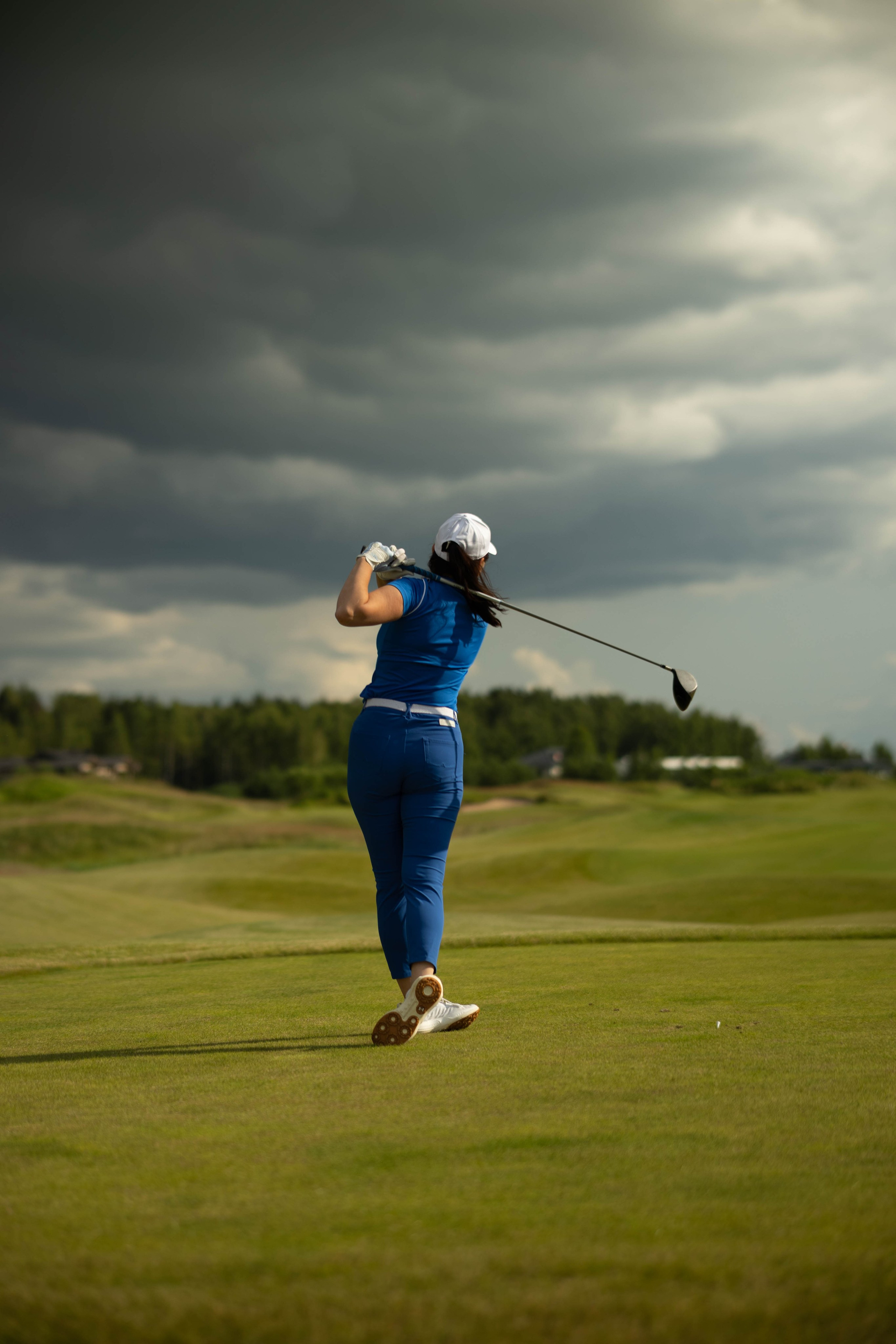 Фотограф на гольф-поле — профессиональная съемка в атмосфере элитного отдыха