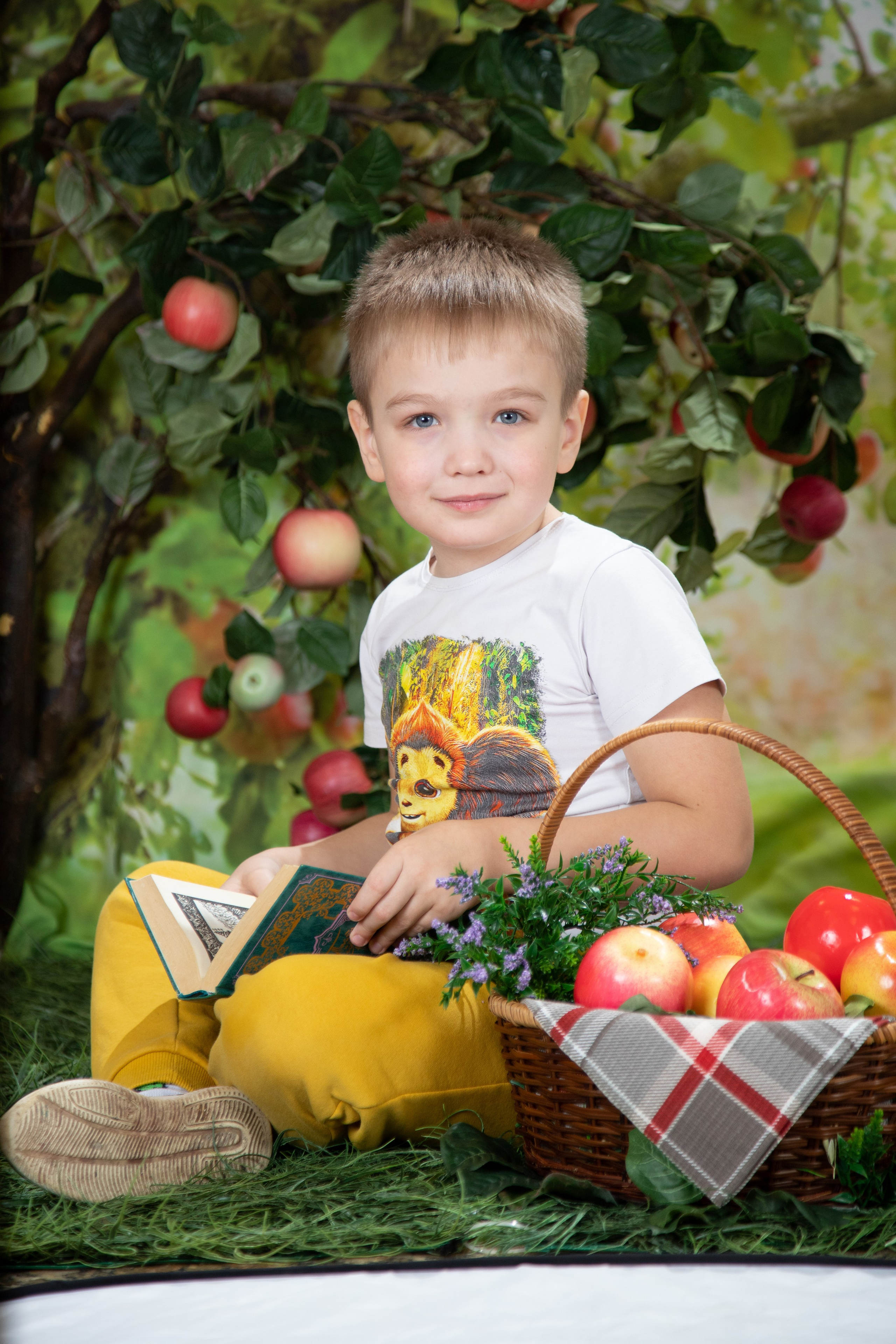 Детская фотостудия «Фоточка» Москва Зеленоград фотопроекты, выпускные альбомы