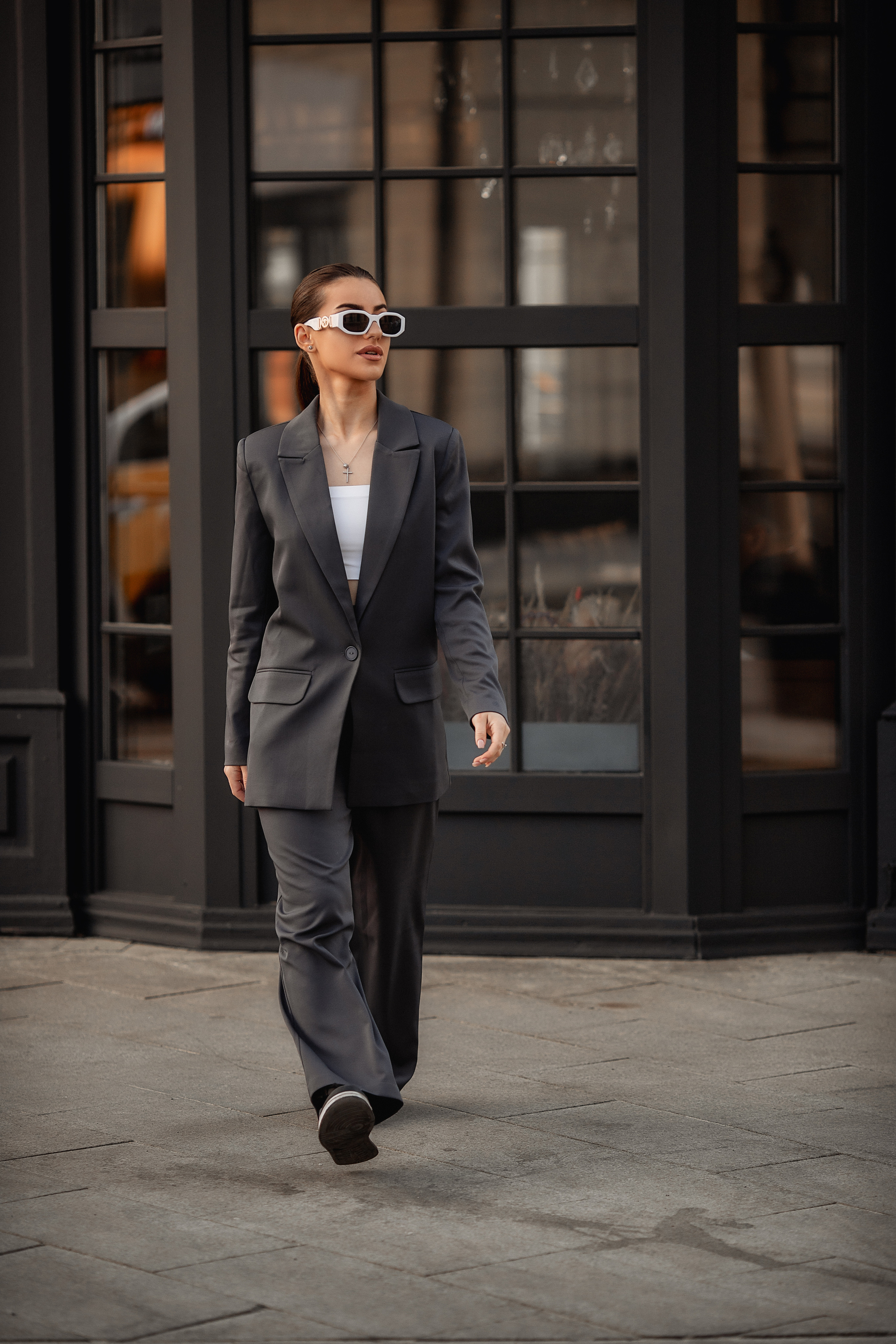 Бизнес портрет Москва | Эксклюзивный контент для экспертов, блогеров, артистов |. Фотограф брендов и бизнеса в Москве Алексей Сентюрин