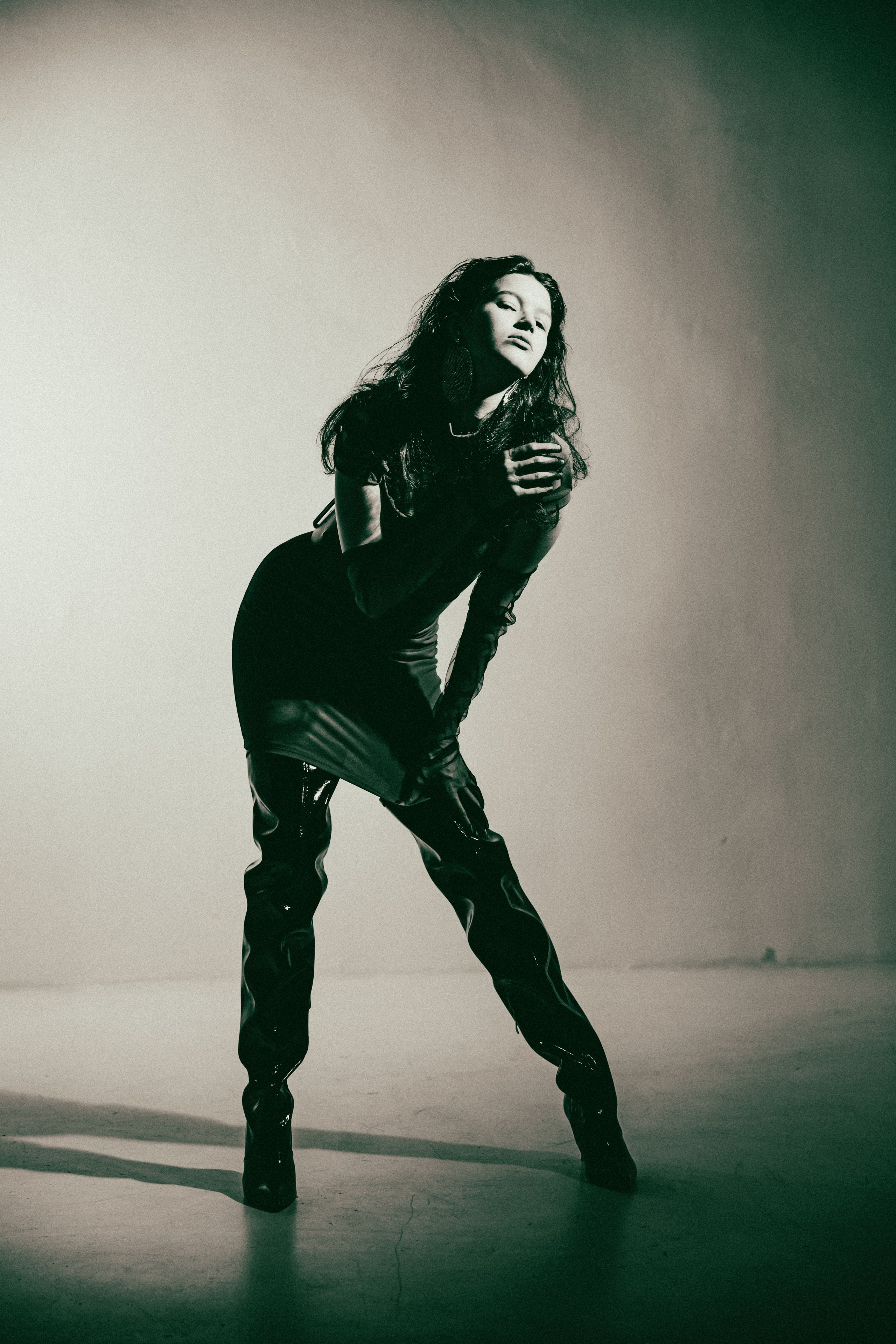 Ксения. Маски Габо и жесткий свет. Фотограф в Санкт-Петербурге Алена Сертакова