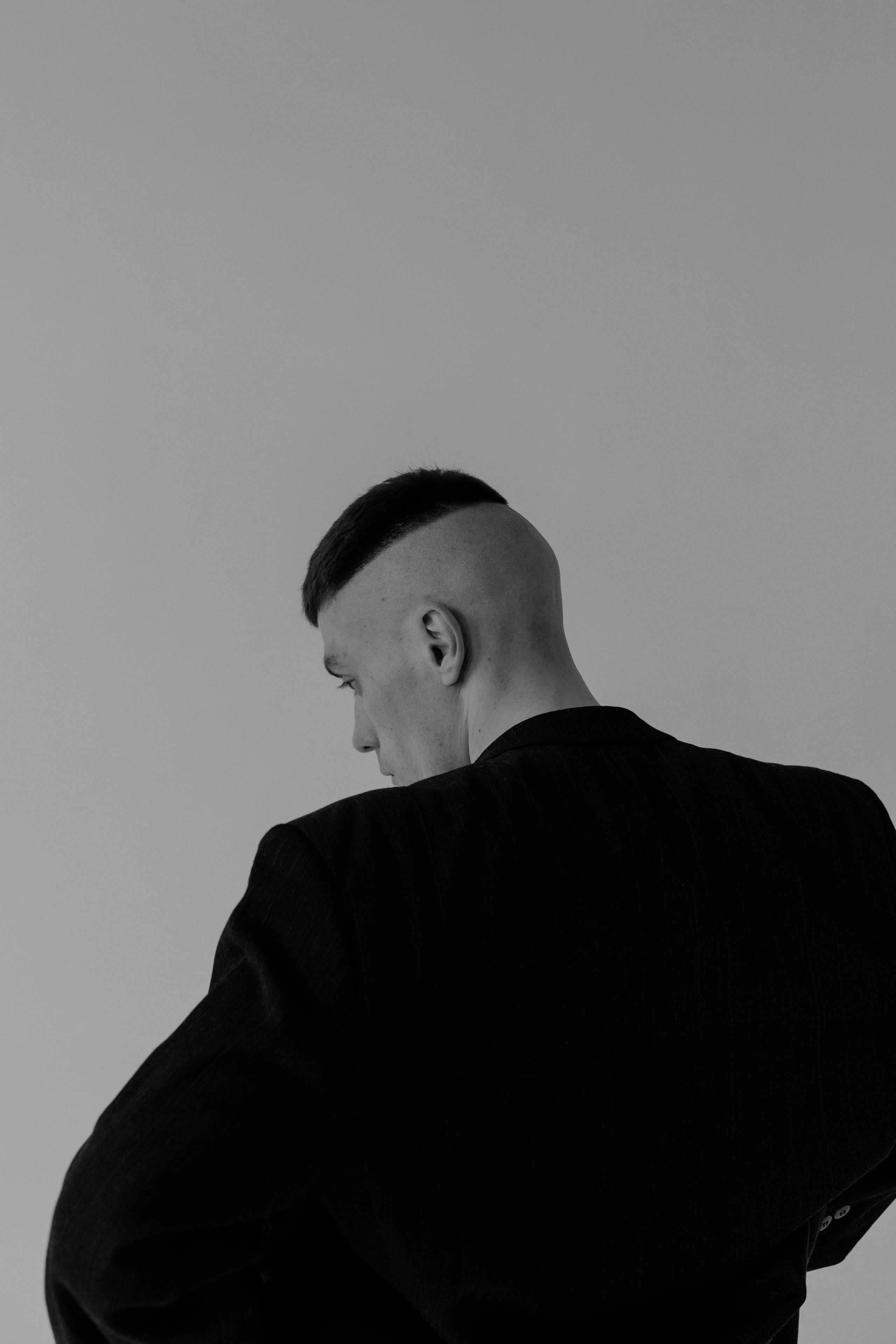 Фотосессия на улице, черно-белые съемки