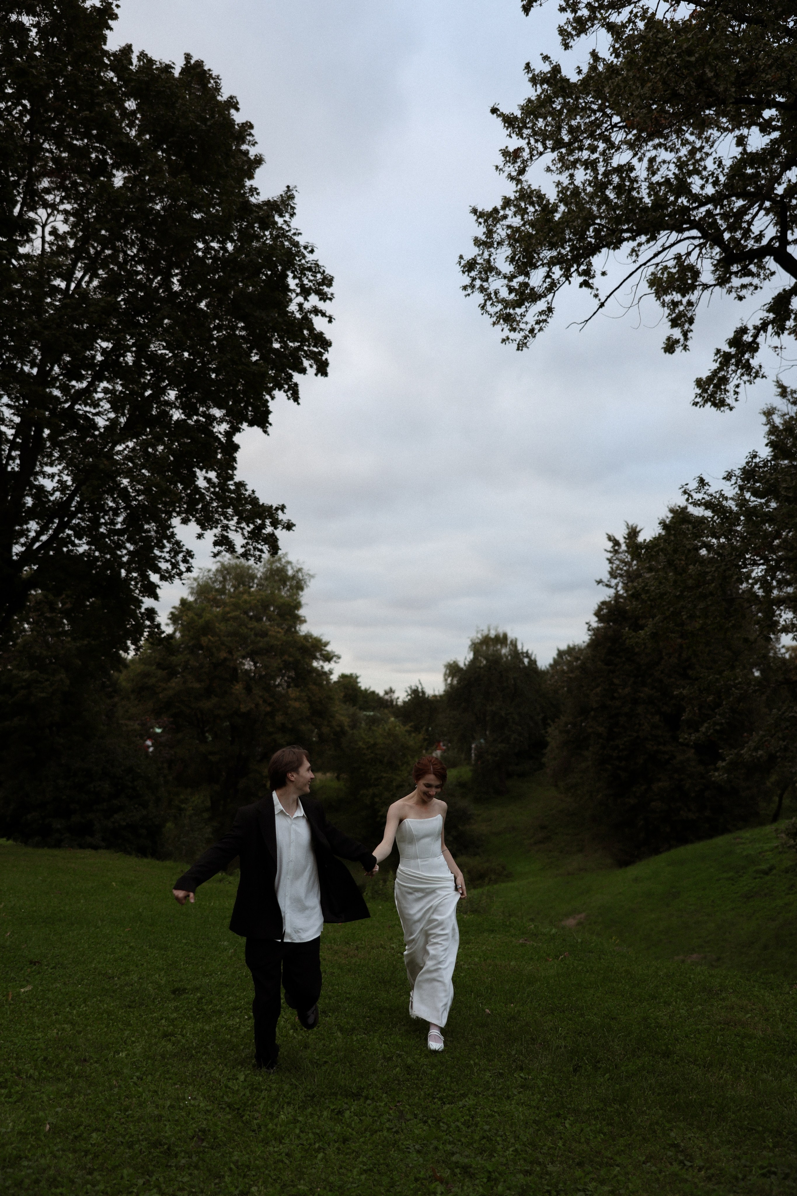 Свадебные съемки (БРОНЬ НА 2026). Свадебный и семейный фотограф в Москве Ломова Ирина