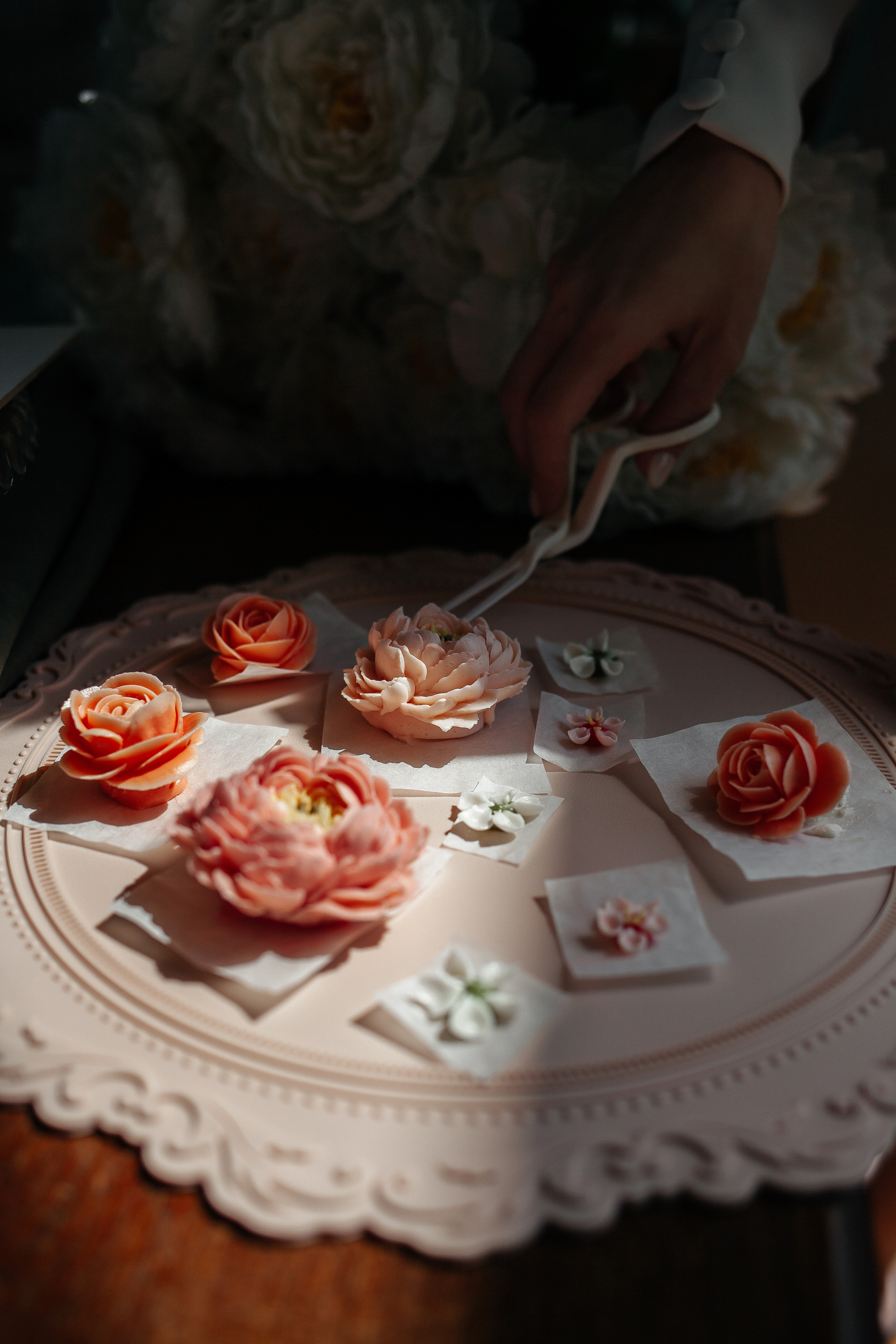 Аникина Юлия / Кремовая флористика в корейской технике