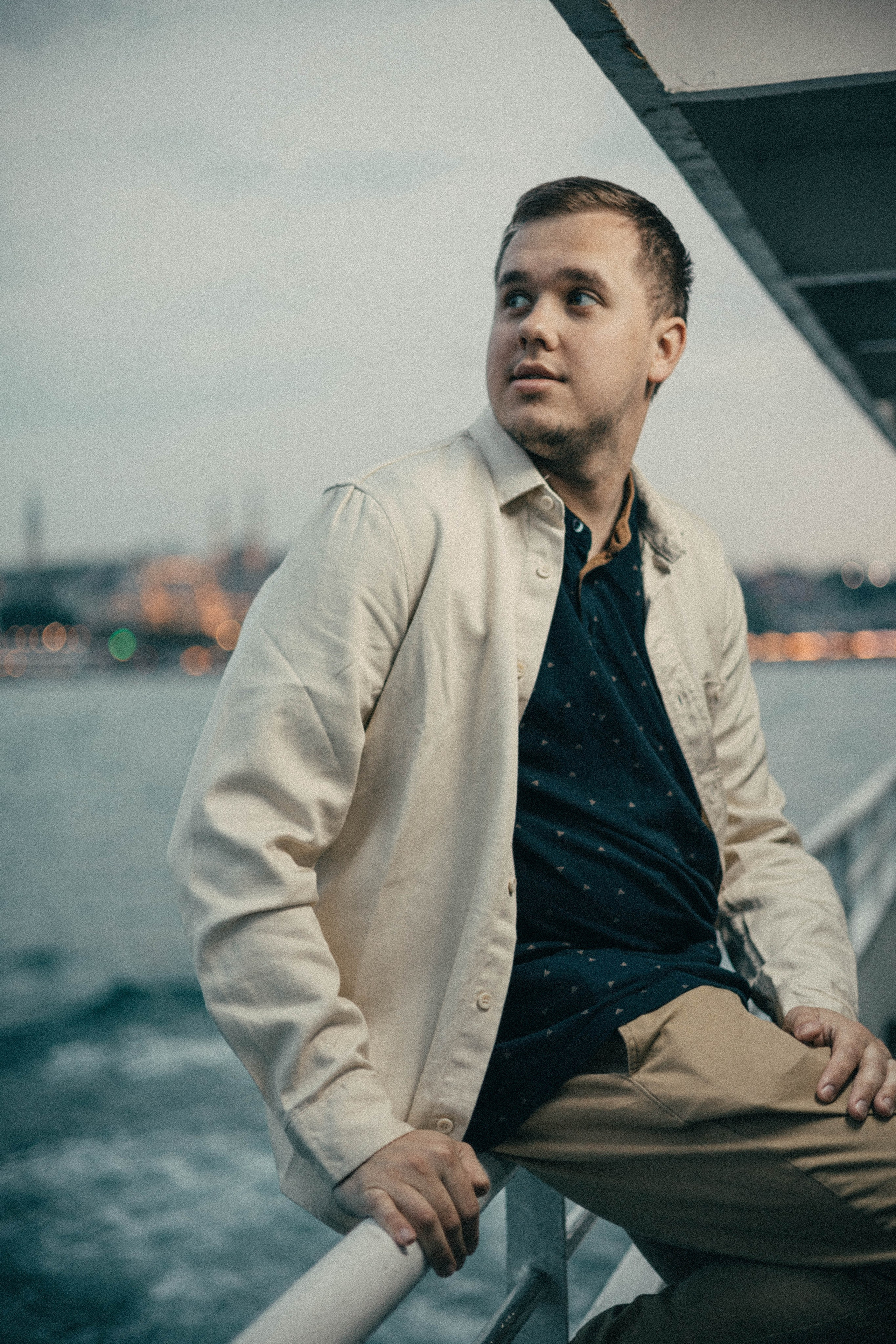 Контакты. Фотограф Москва Даниил Демидов