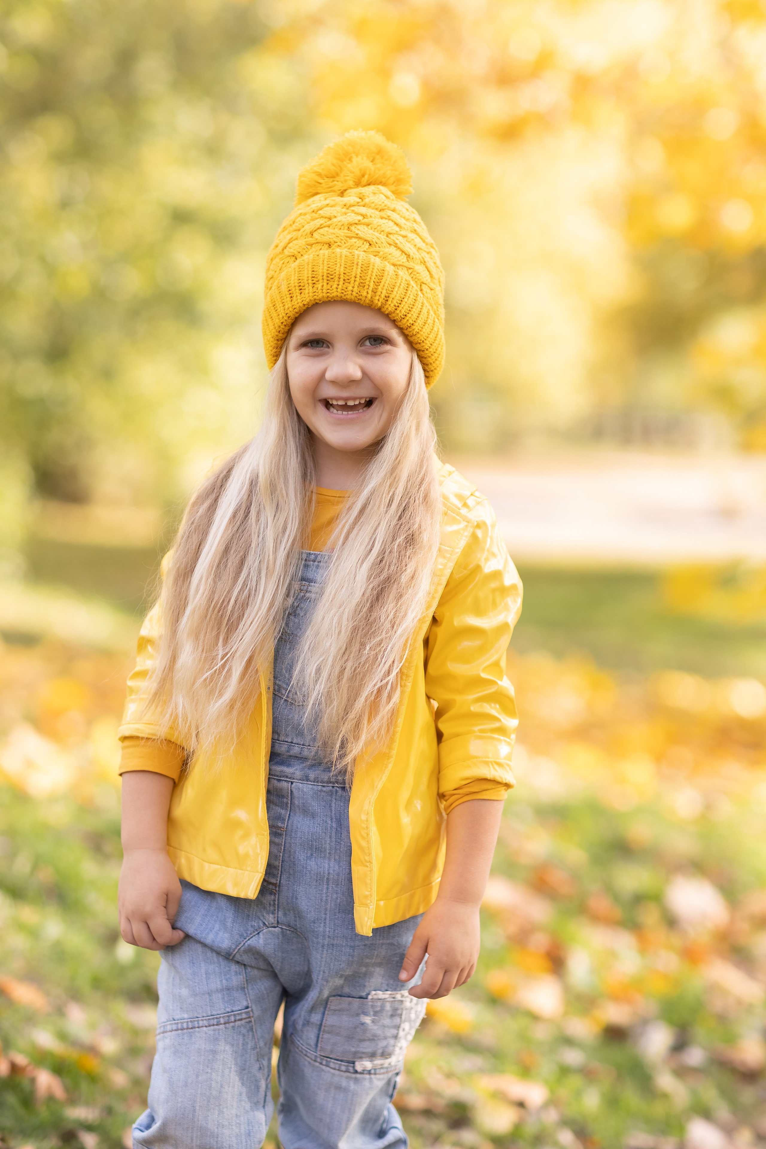 Осень была тёплой и яркой. Живые кадры без фотошопа. Выпускные альбомы в Ярославле Анна Николаева