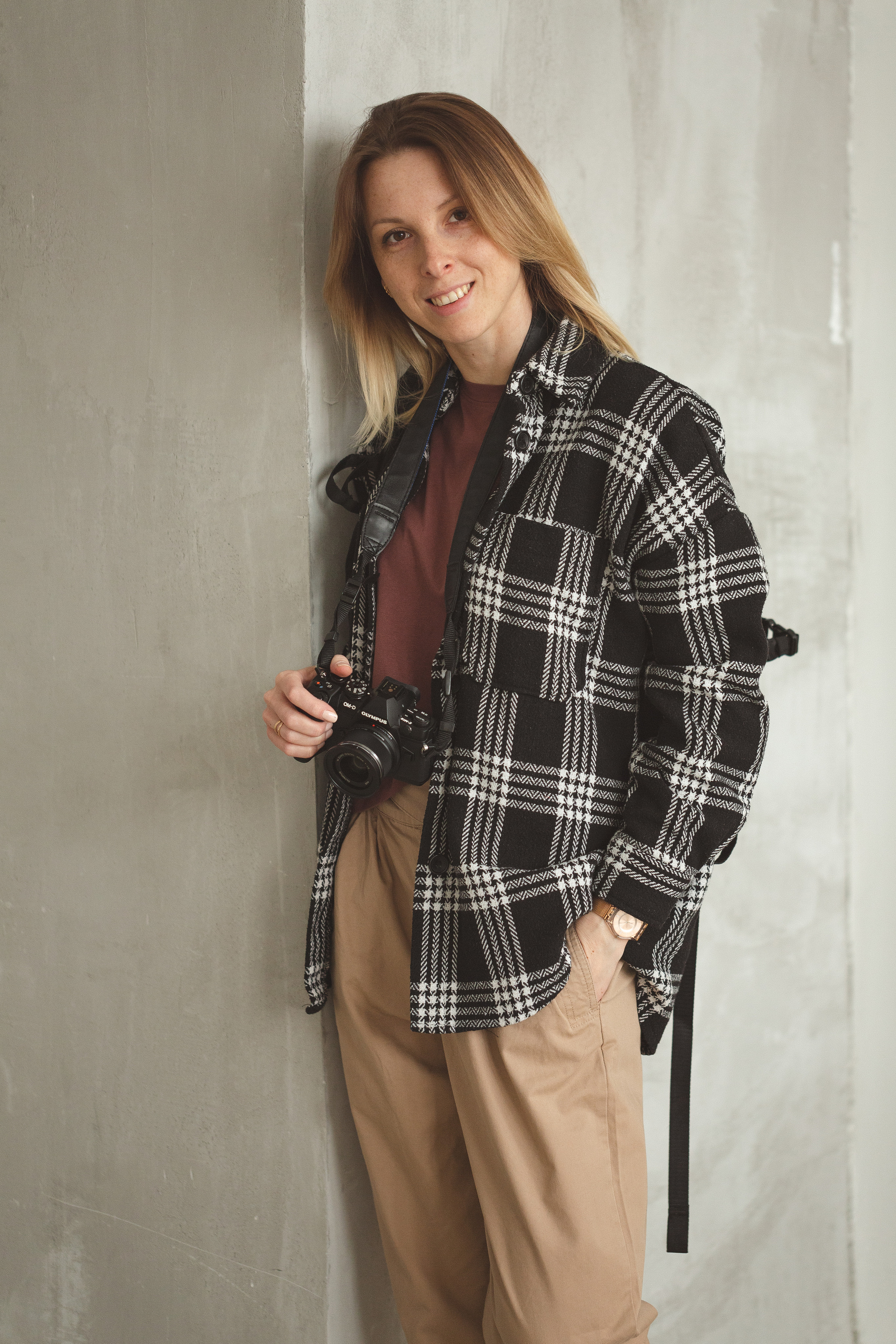 Контакты. Семейный видеограф в Москве Элина Ладова