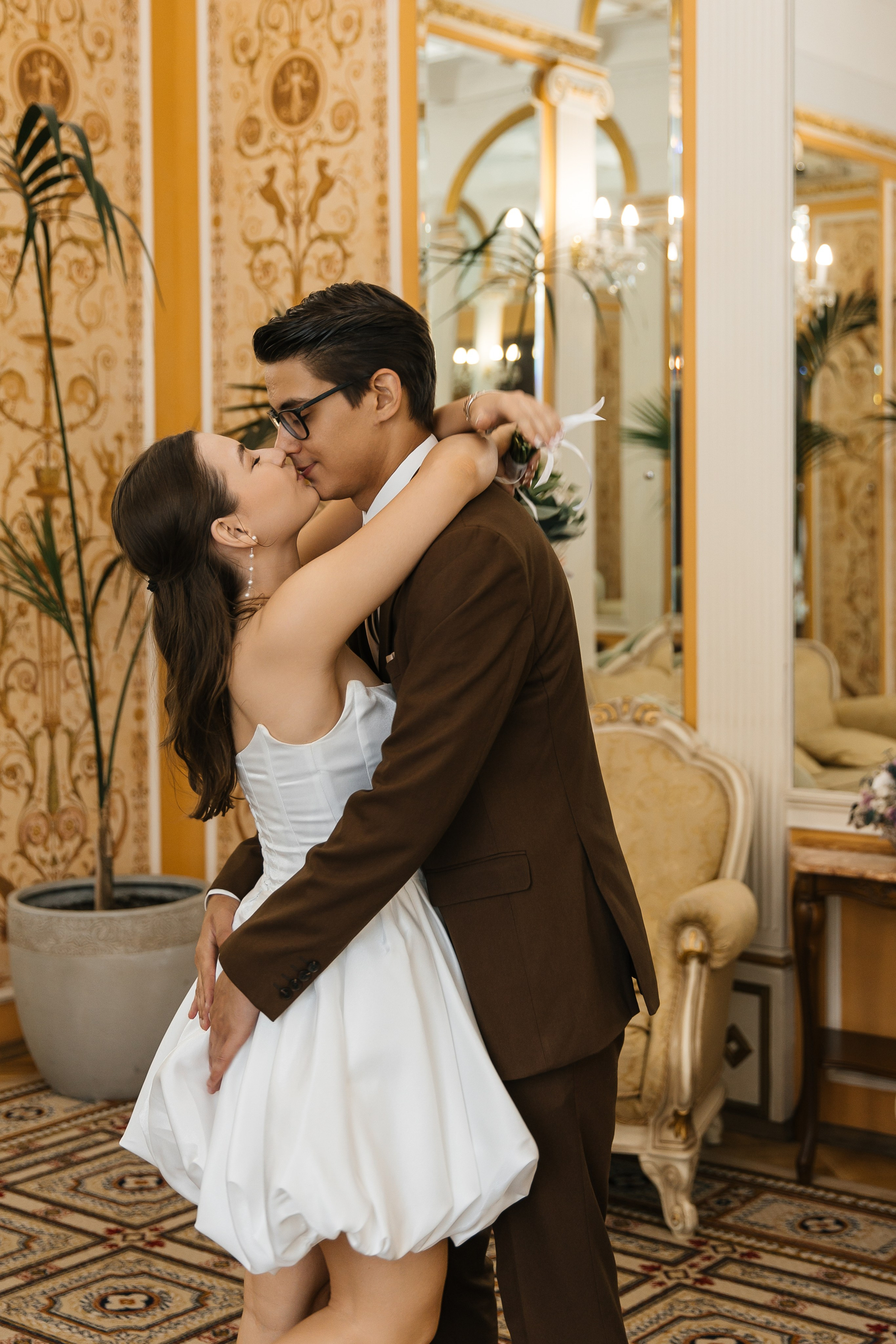 Регистрация брака в Грибоедовском ЗАГСе. Фотограф и видеограф Анна Домашенко