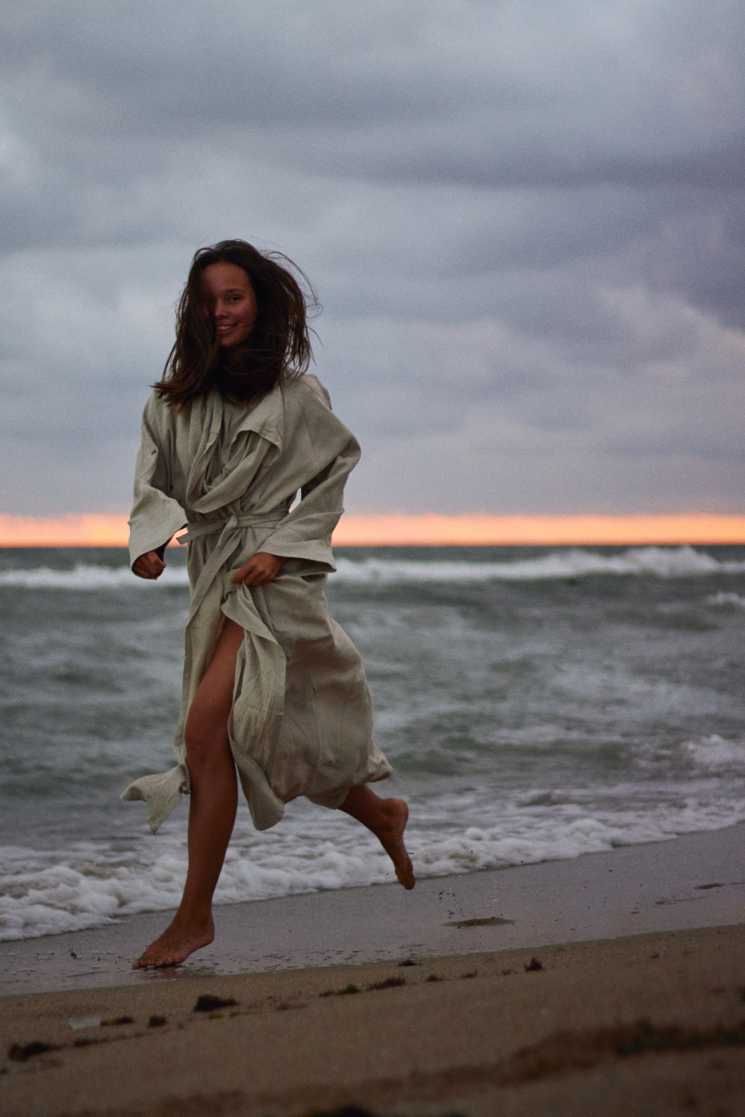 Семейная фотосессия в Крыму на природе, счастливая семья, лучшие семейные фотографии